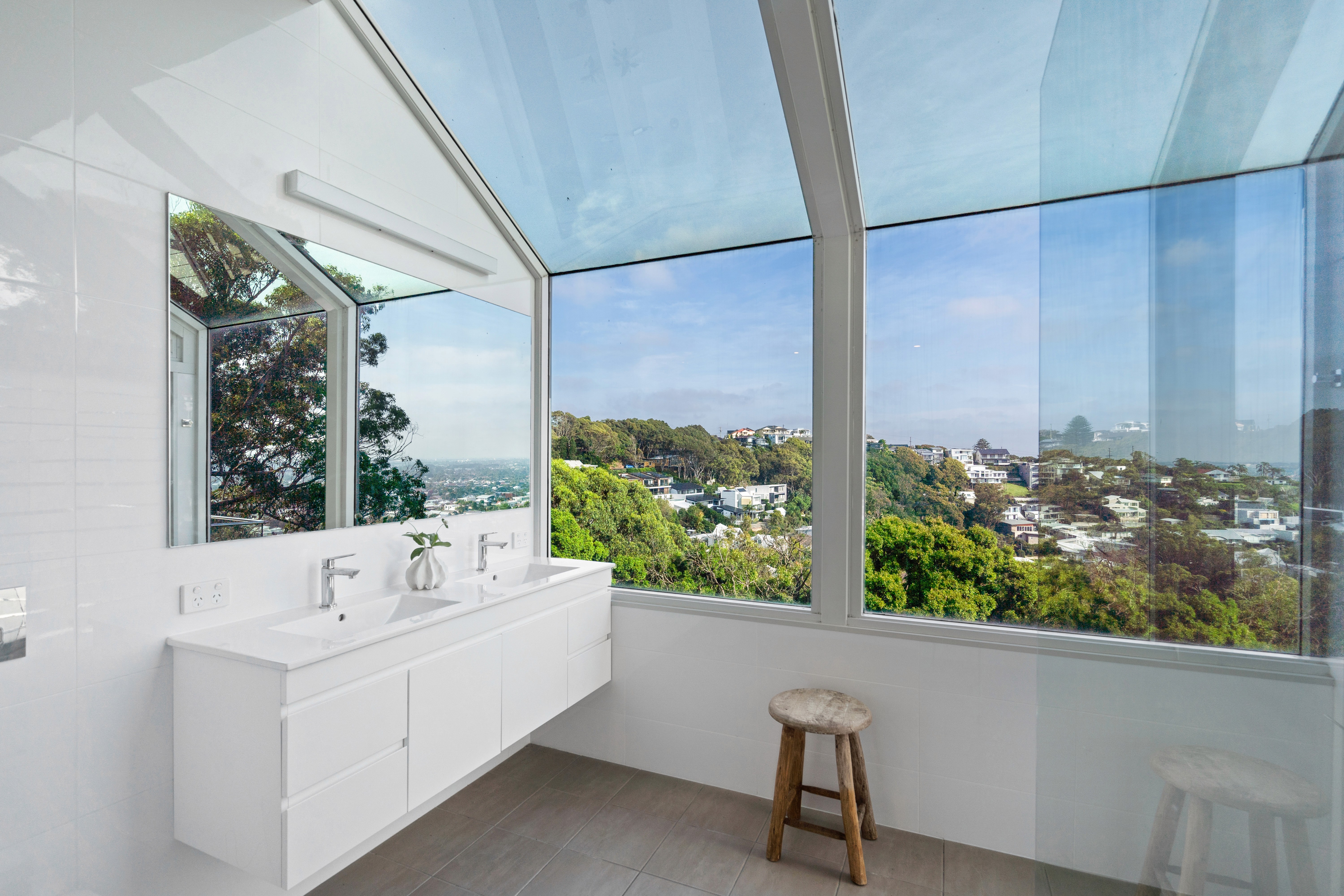 47 Scenci MAster Bathroom