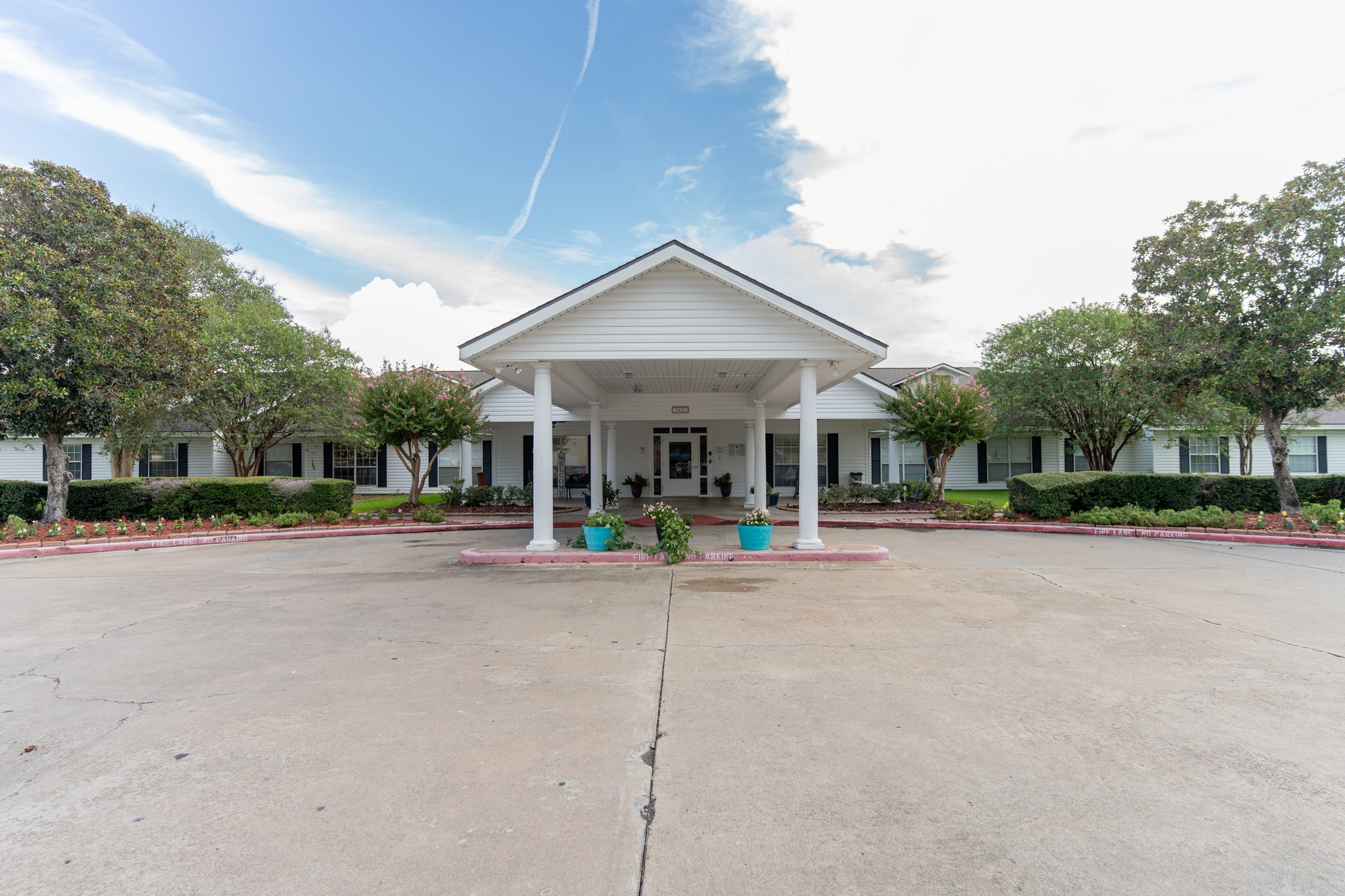West Oaks - Skilled Nursing, Rehabilitation, & Long Term Care | Houston
