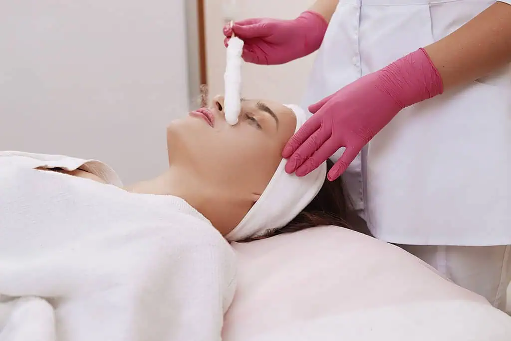 Why Is Everyone Booking Cryo Facials This Summer?