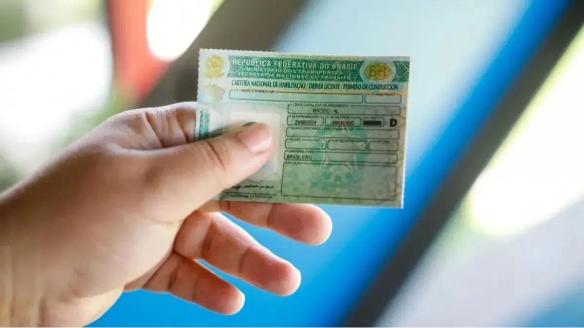 CNH gratuita no RJ: saiba como vai funcionar o programa que zera os custos da habilitação