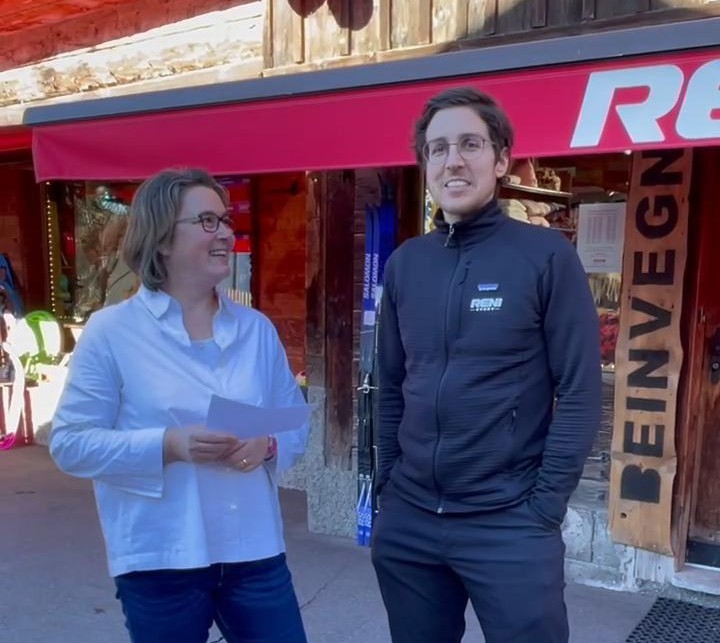Renato Livers mit Esther Pfister vor dem Reni Sport