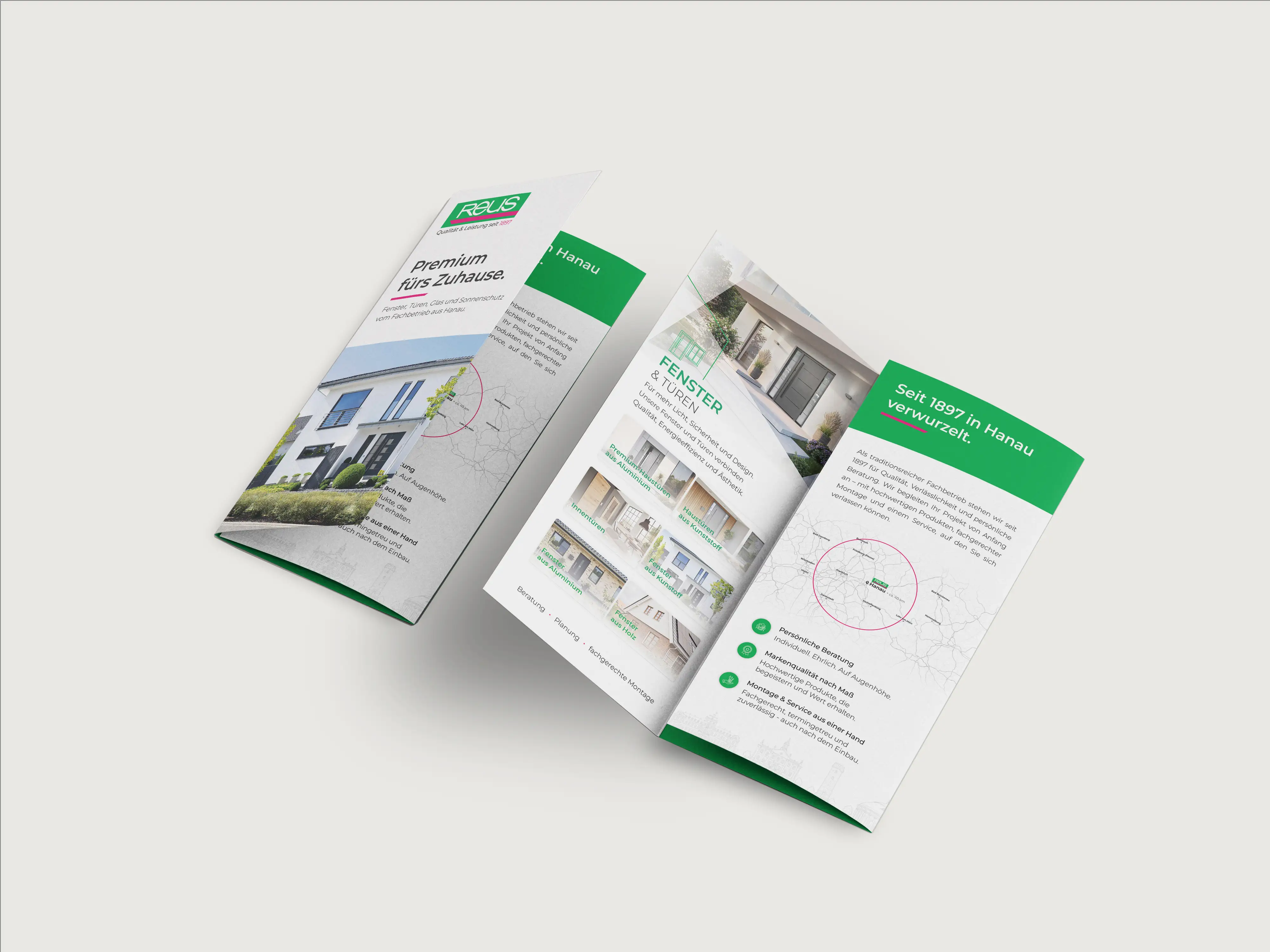 Innenseite des Glas-Reus-Flyers mit Produktkategorien wie Fenster, Türen und Sonnenschutz