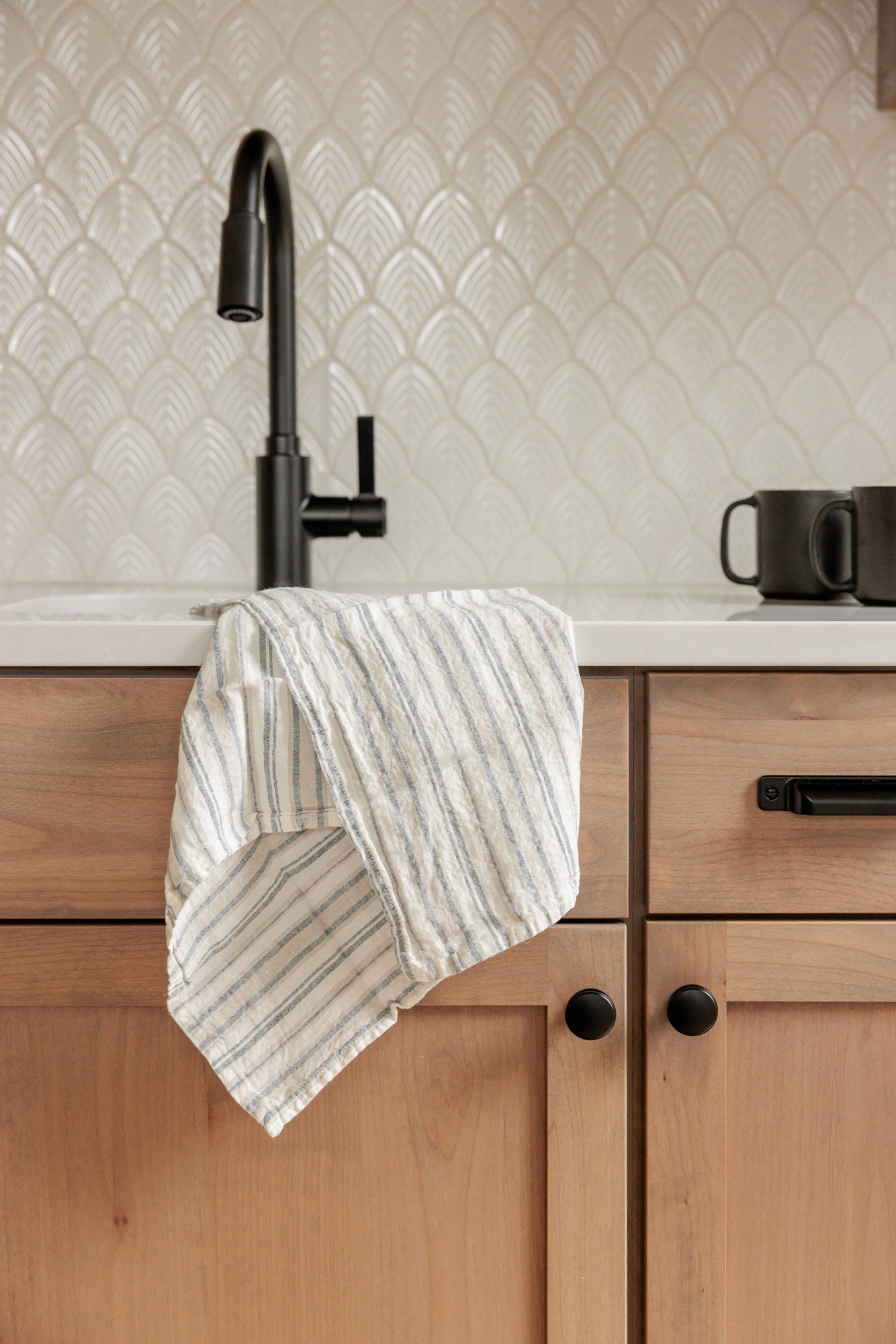 We’re so excited to share details from The Woodinville House: Her Office –– one of our favorite interior design + professional organizing projects in Woodinville, WA.