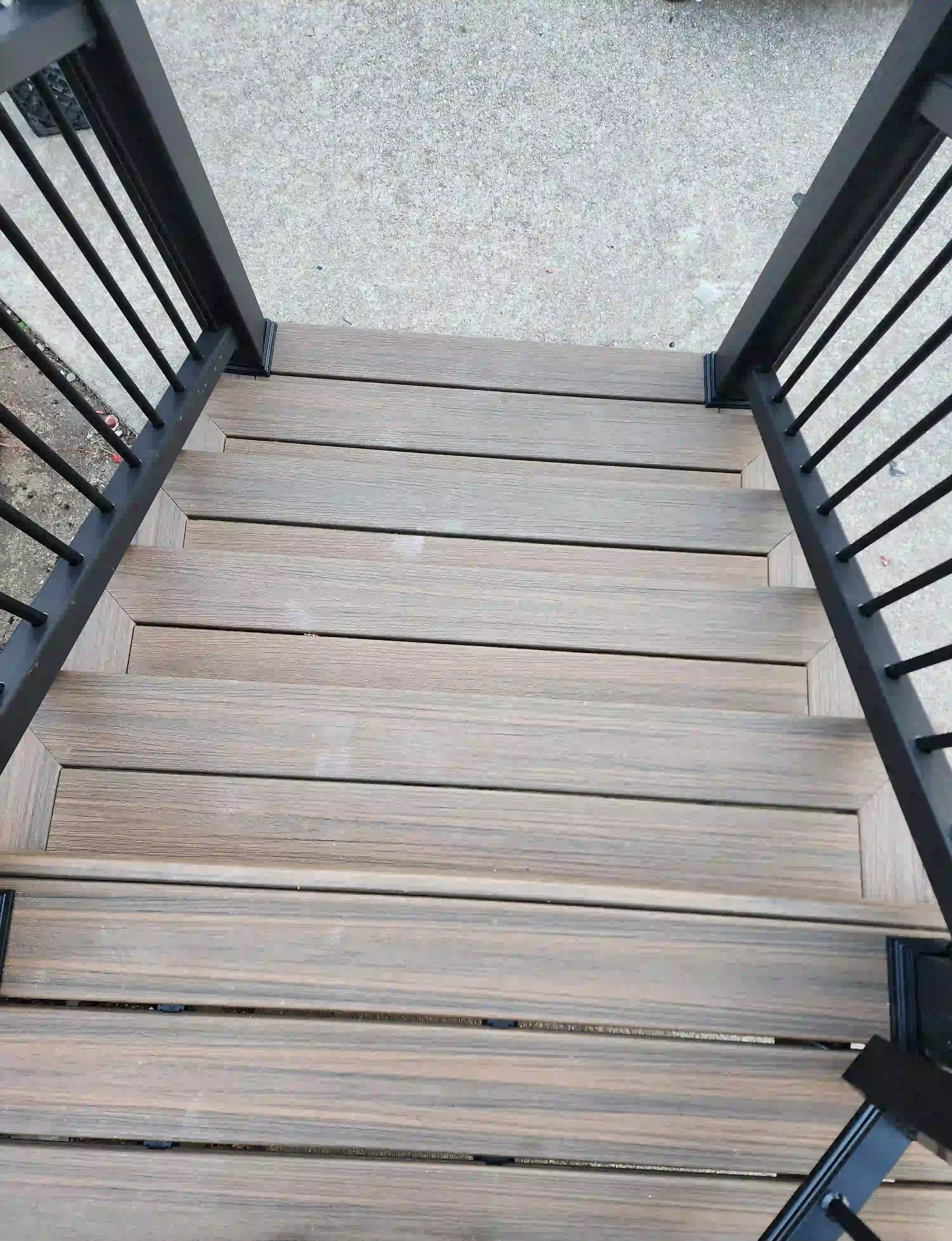 Trex Toasted Sand picture-framed deck stairs in Borough Park, Brooklyn