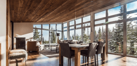 worker on laboratorium