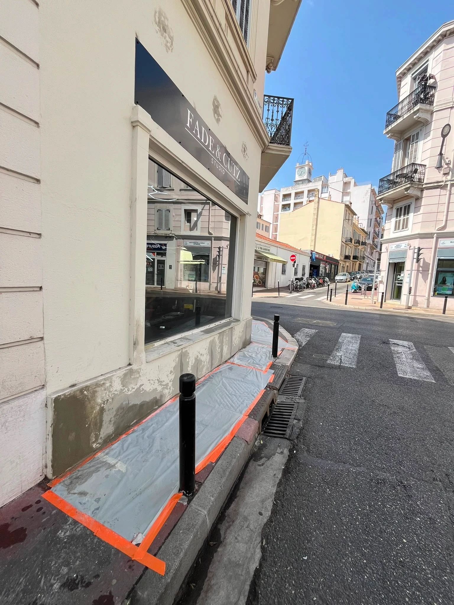 facade salon barber cannes republique