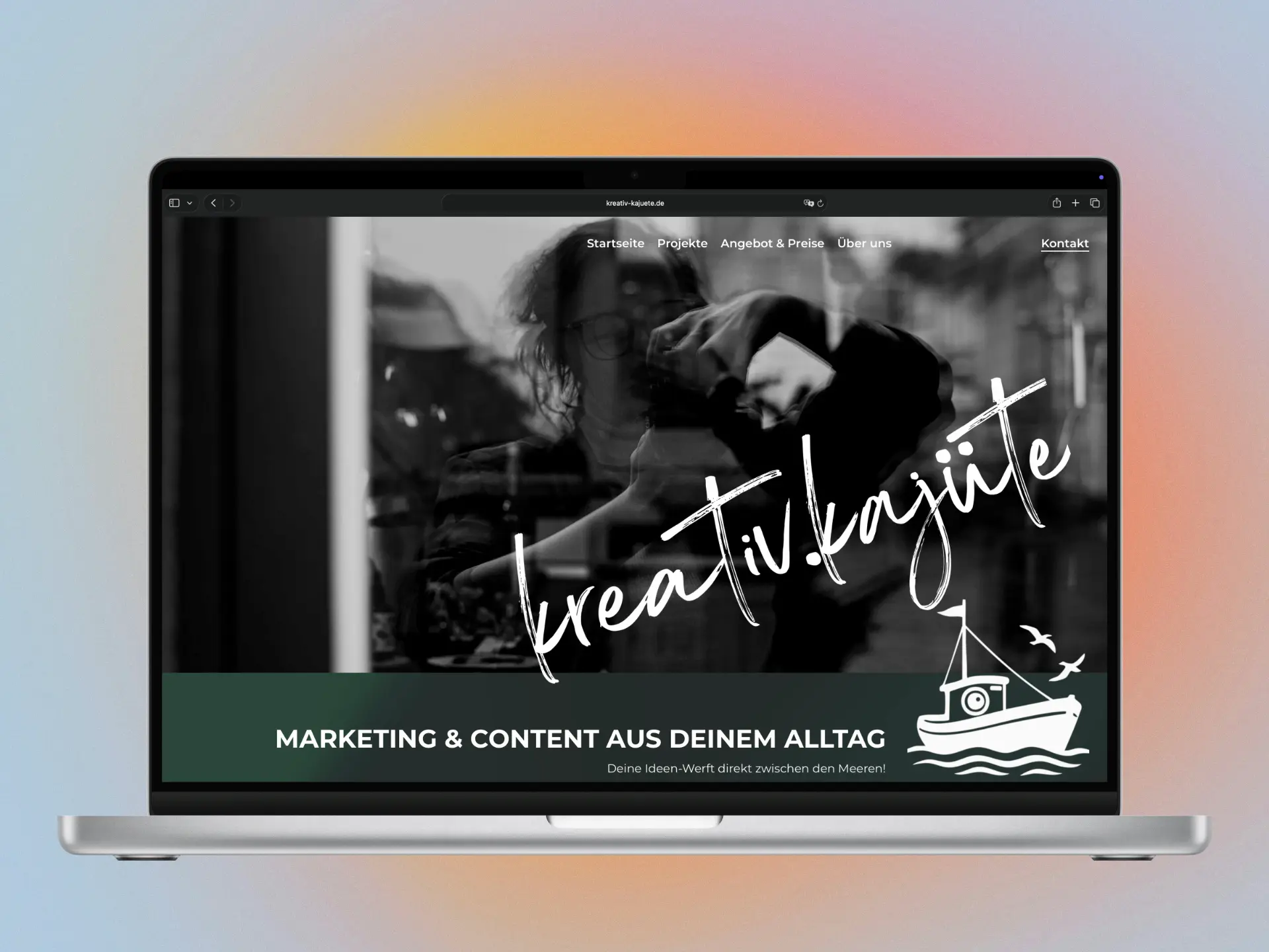 Laptop mockup der Webseite  der Kreativ Kajüte aus dem Raum Flensburg