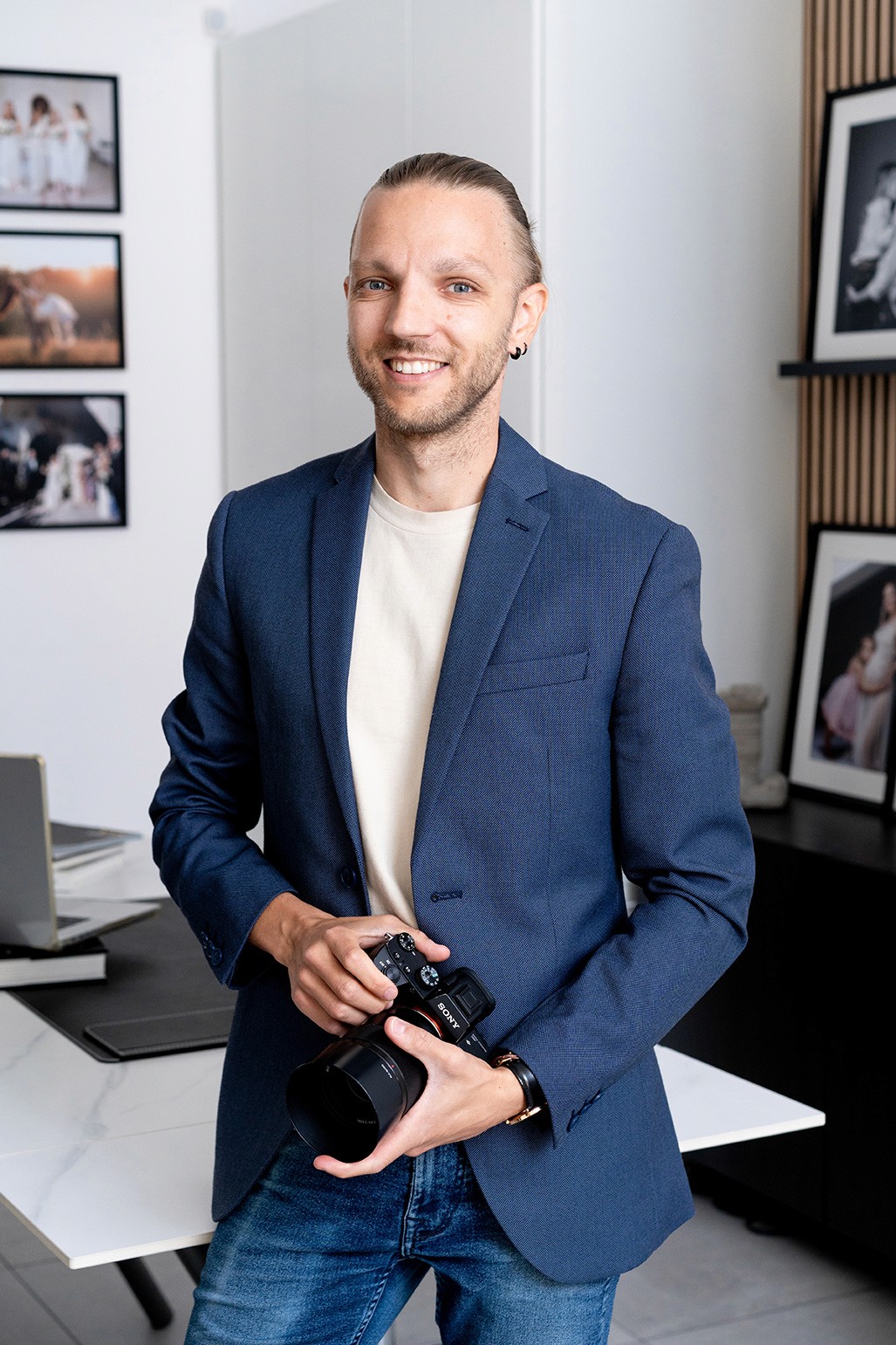 Portrait of portfolio creator – front view