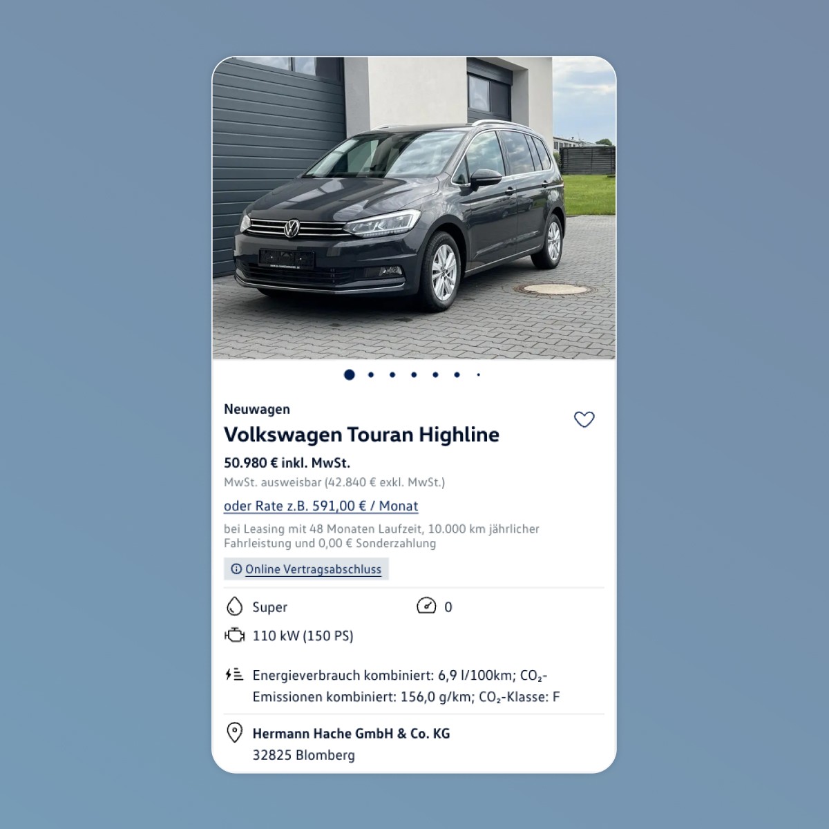 Kartenansicht auf dem Smartphone desselben Fahrzeugs mit Foto, Preis, Eckdaten und Händlerinfos.