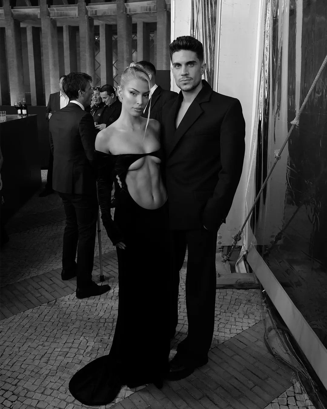 Invitados latin grammys posando 