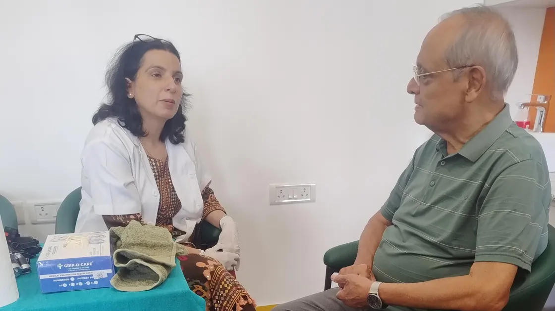 Medical camp at Aamra Seniors Club gurgaon