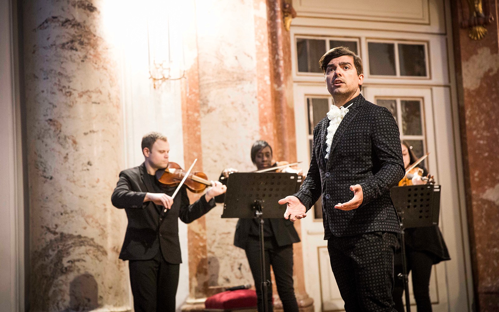 Musisi akan menampilkan Vivaldi’s Four Seasons di Karlskirche, Wina.