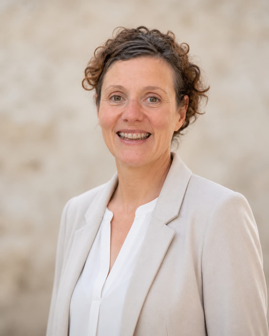 EIn professionelles Portrait von Angela Wenzel