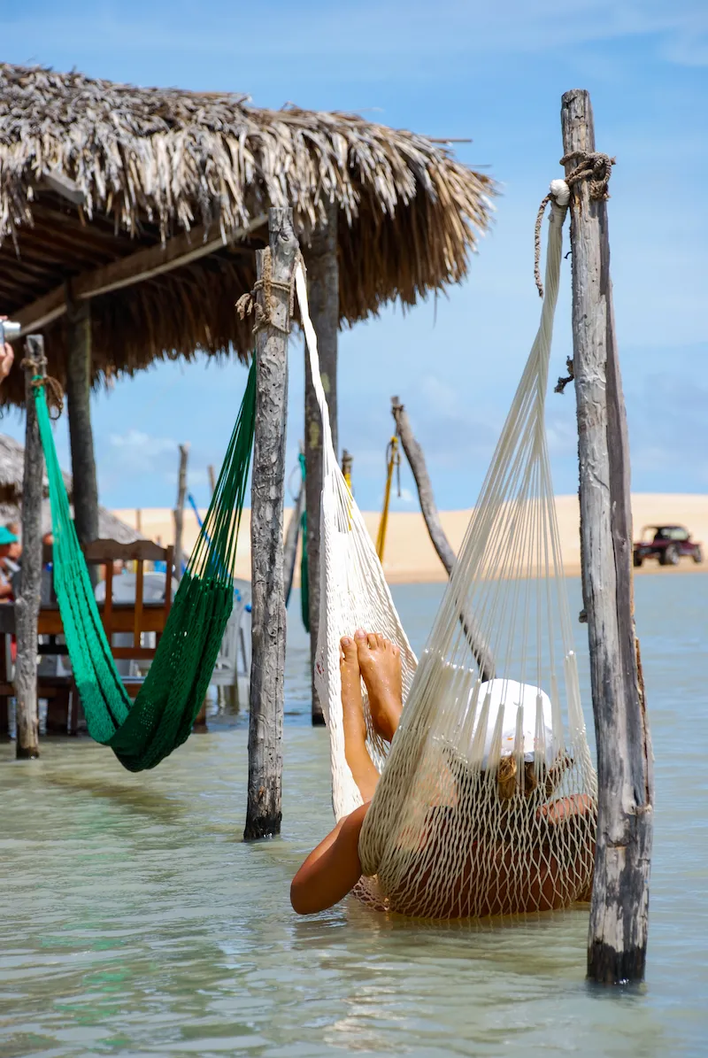Rede em frente ao mar em Jericoacoara no Ceará