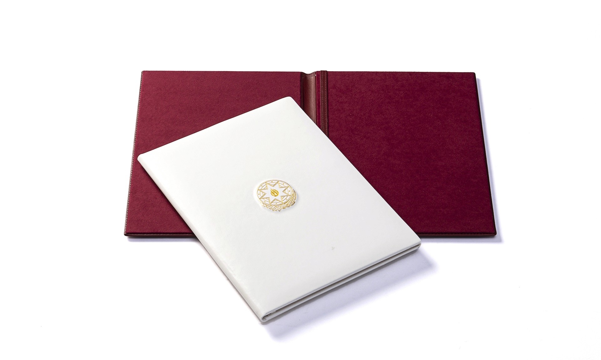 Custom leather presentation folder with foil stamped logo