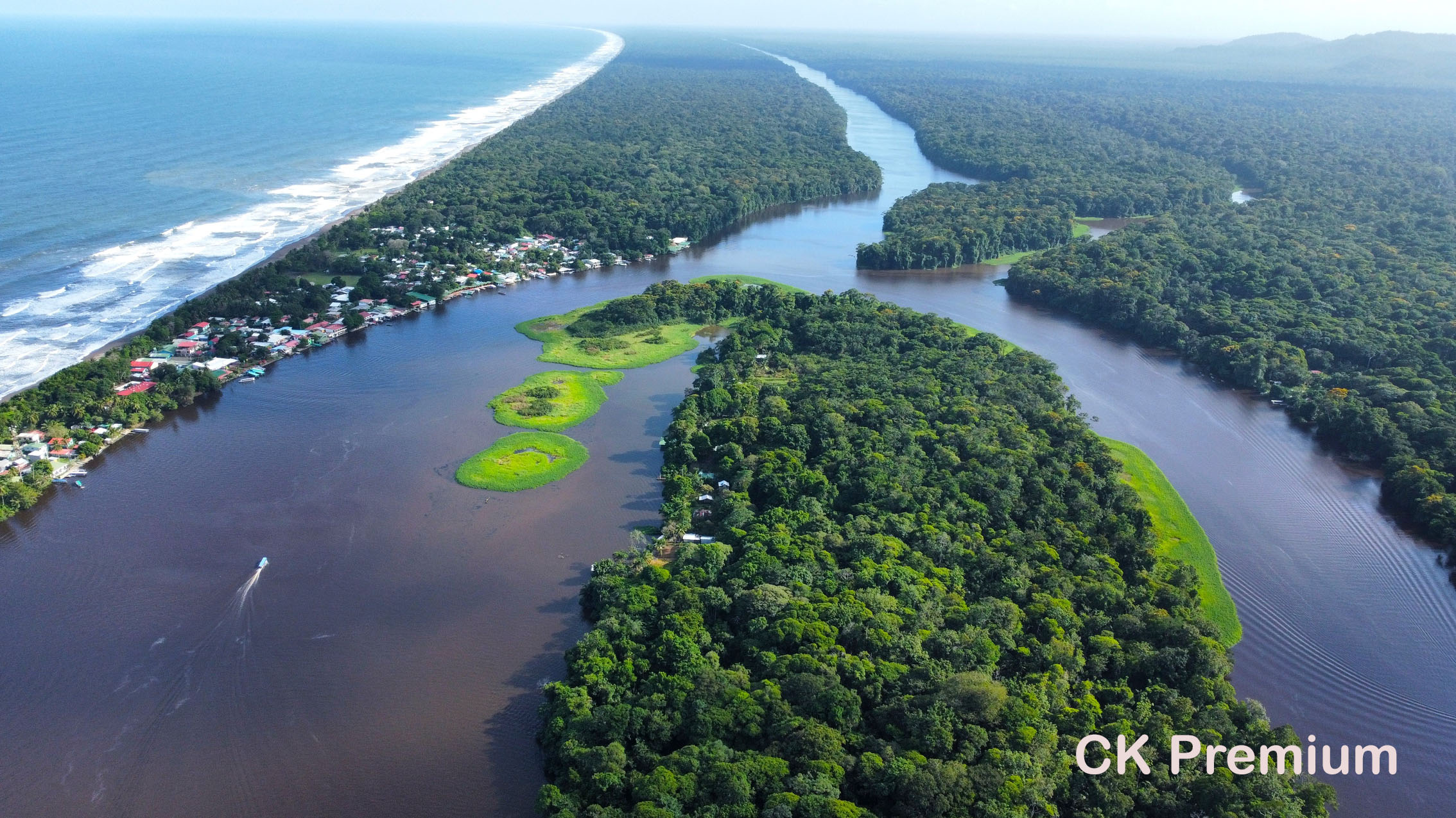 Deštní prales Tortuguero - Kostarika.