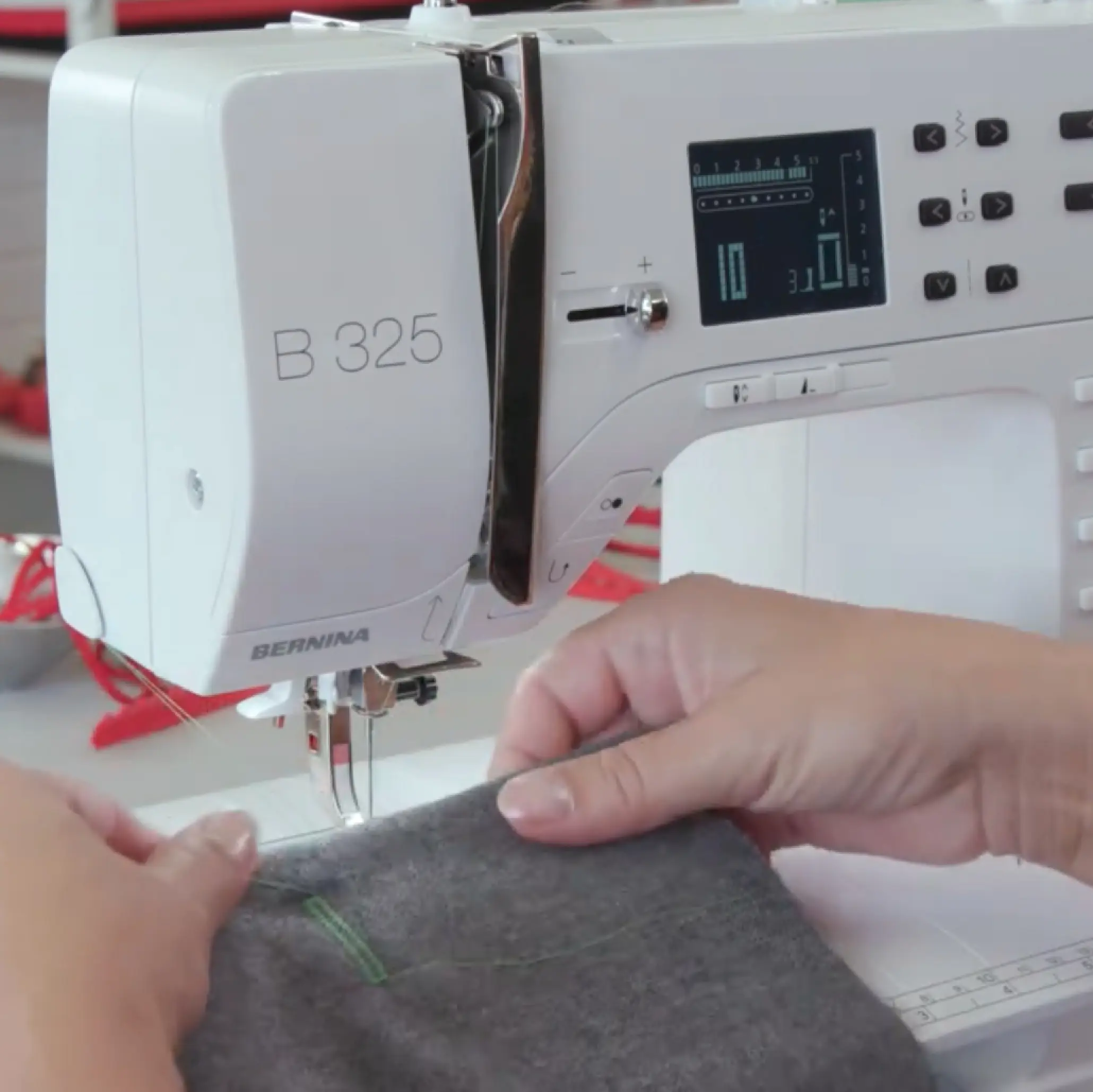 Bernina 335