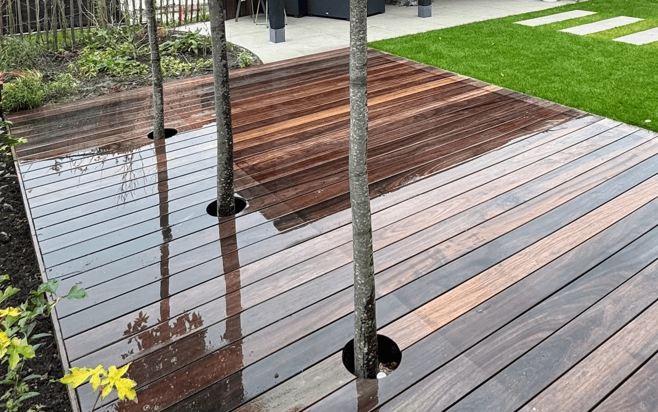 Tuin met overkapping en buitenverblijf - Art gardens