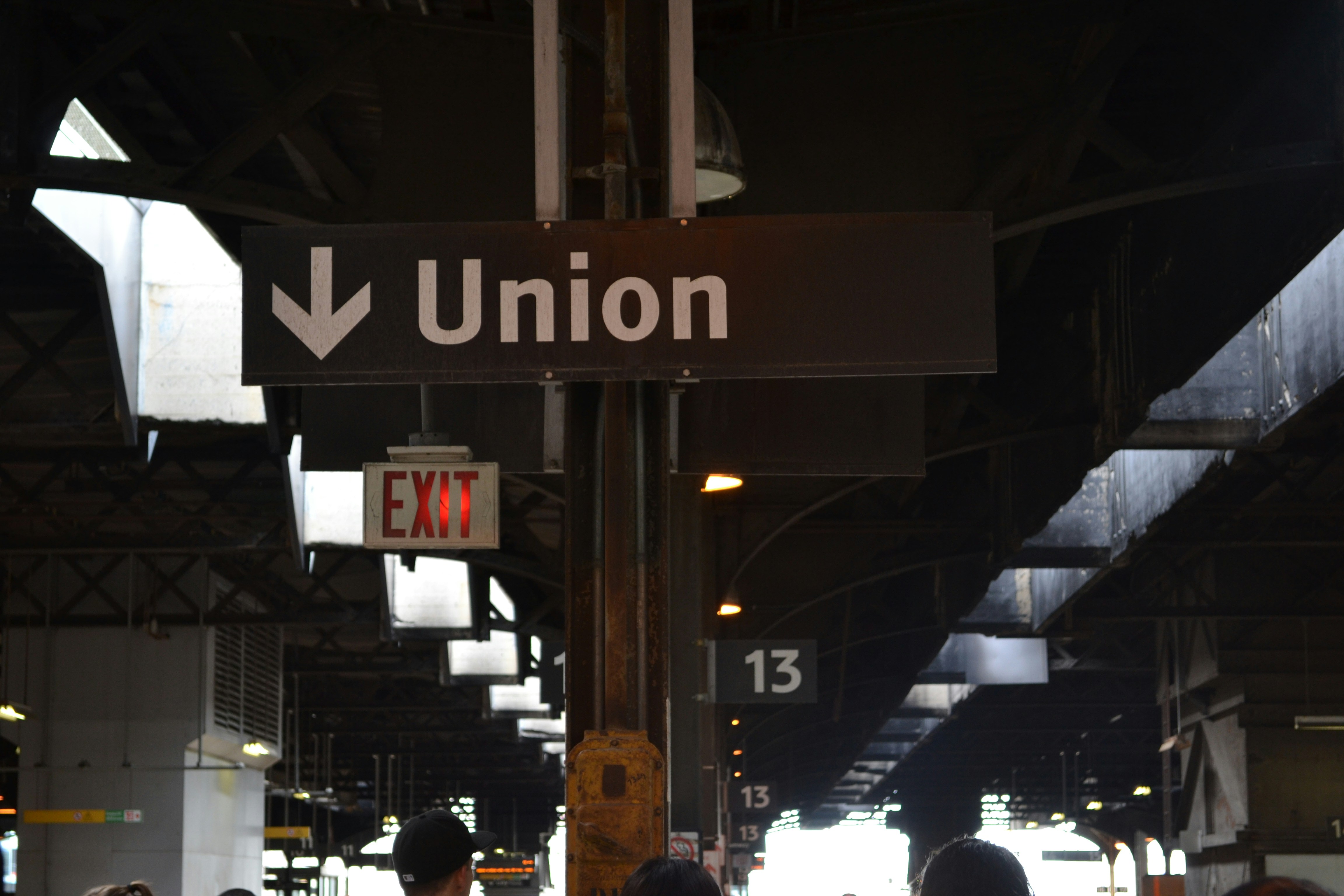 A view of the top of the eiffel tower