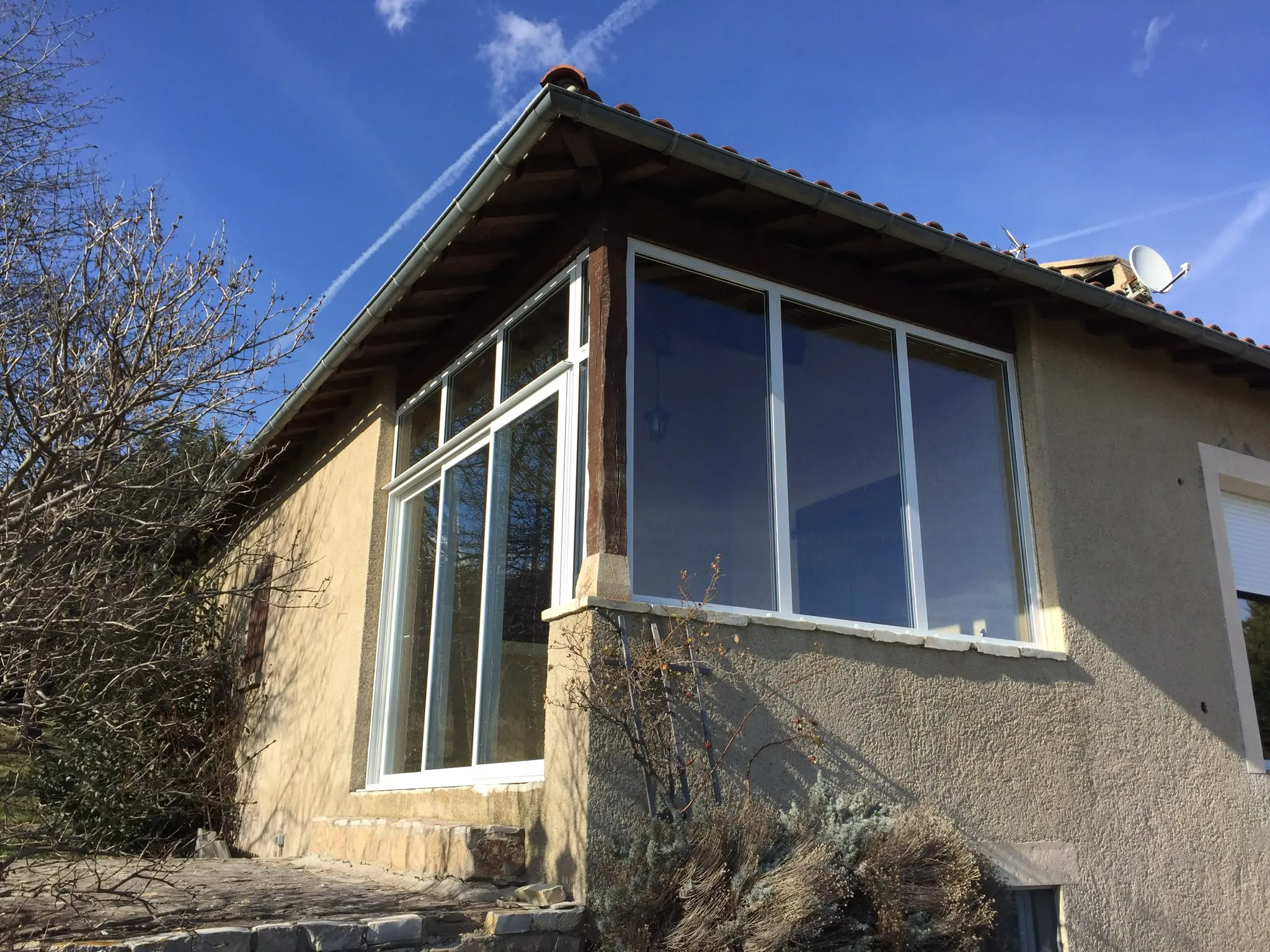 Ensemble vitré sur une extension de maison — AFermetures