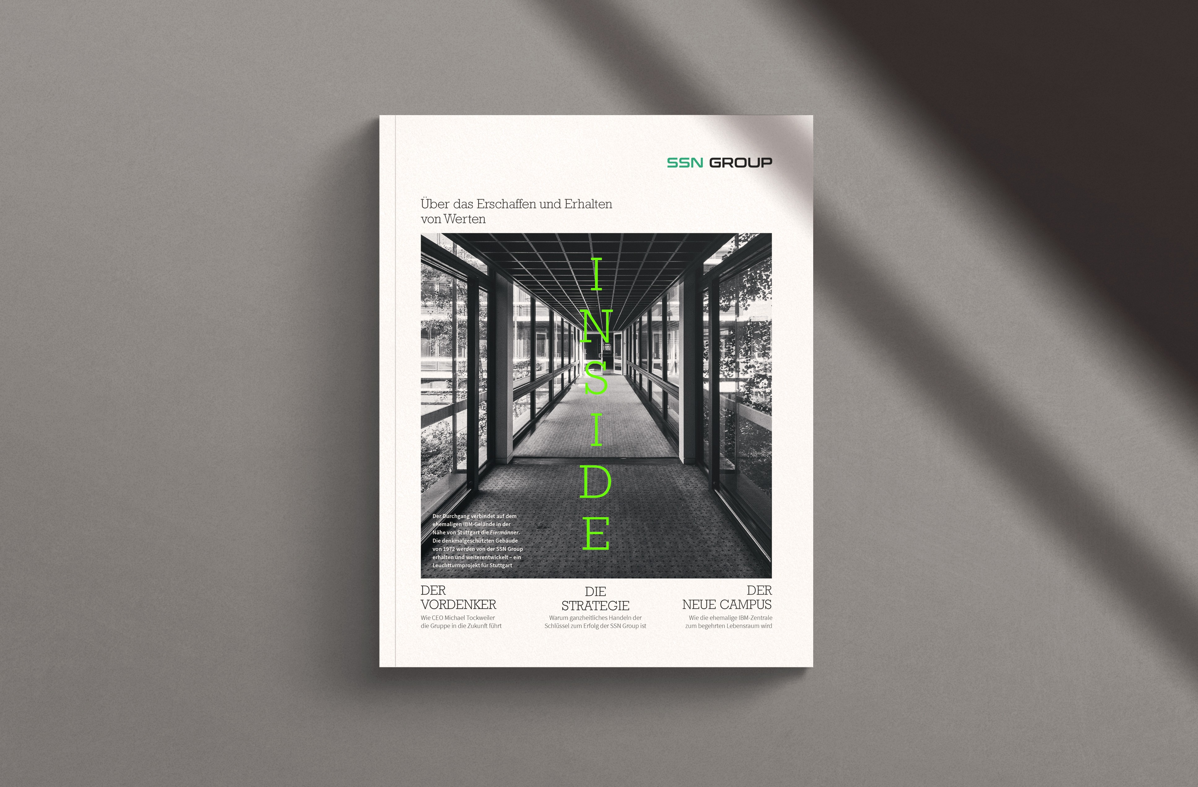 Titelgestaltung des Magazins INSIDE – klares Editorial Design mit strukturierter Typografie und moderner Farbwelt
