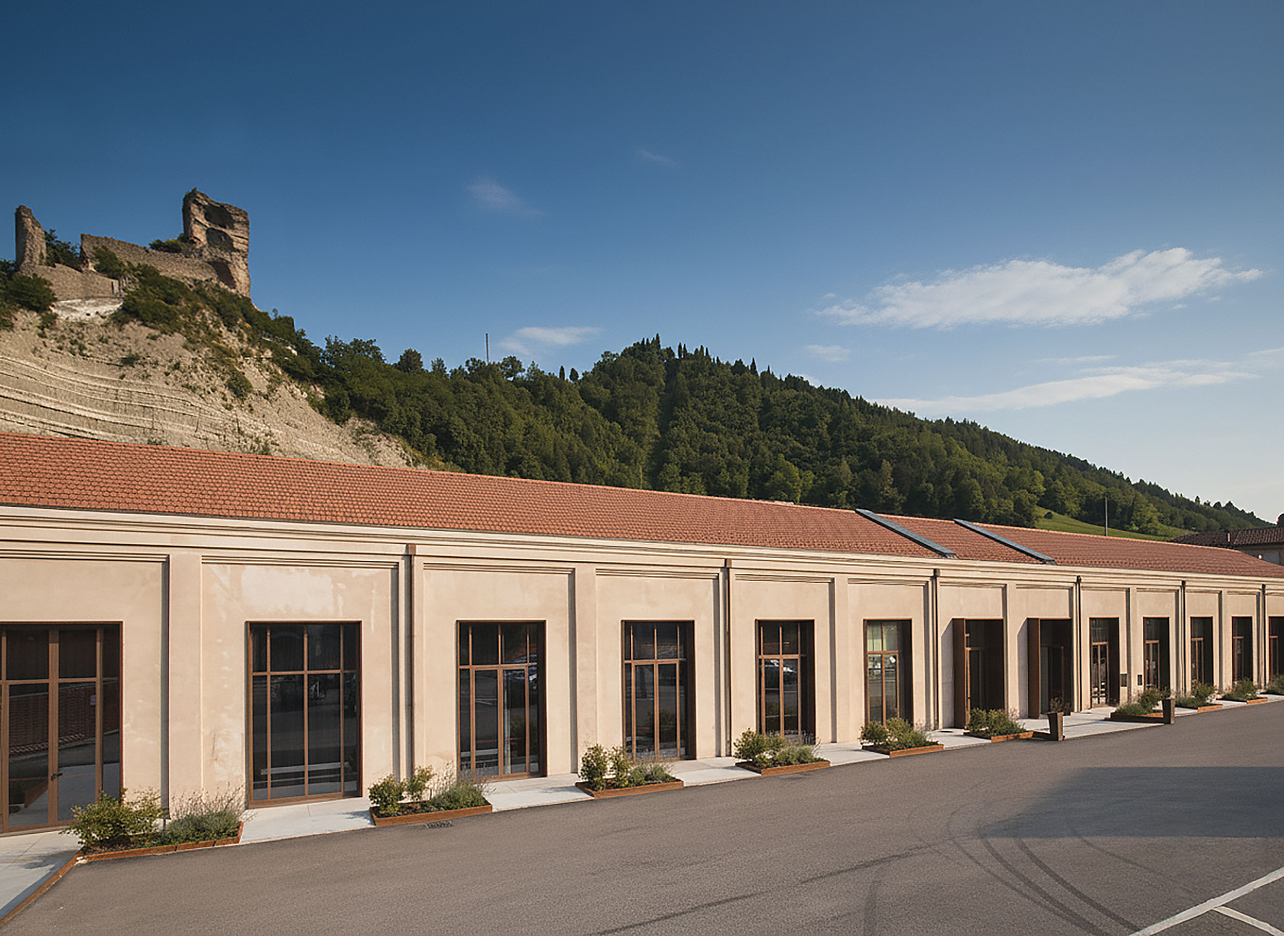 Stored up yarns and ready to be used