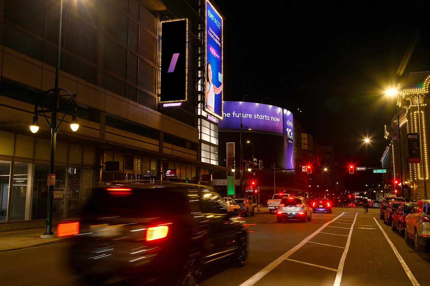 DV0003193 — digital billboard in Denver