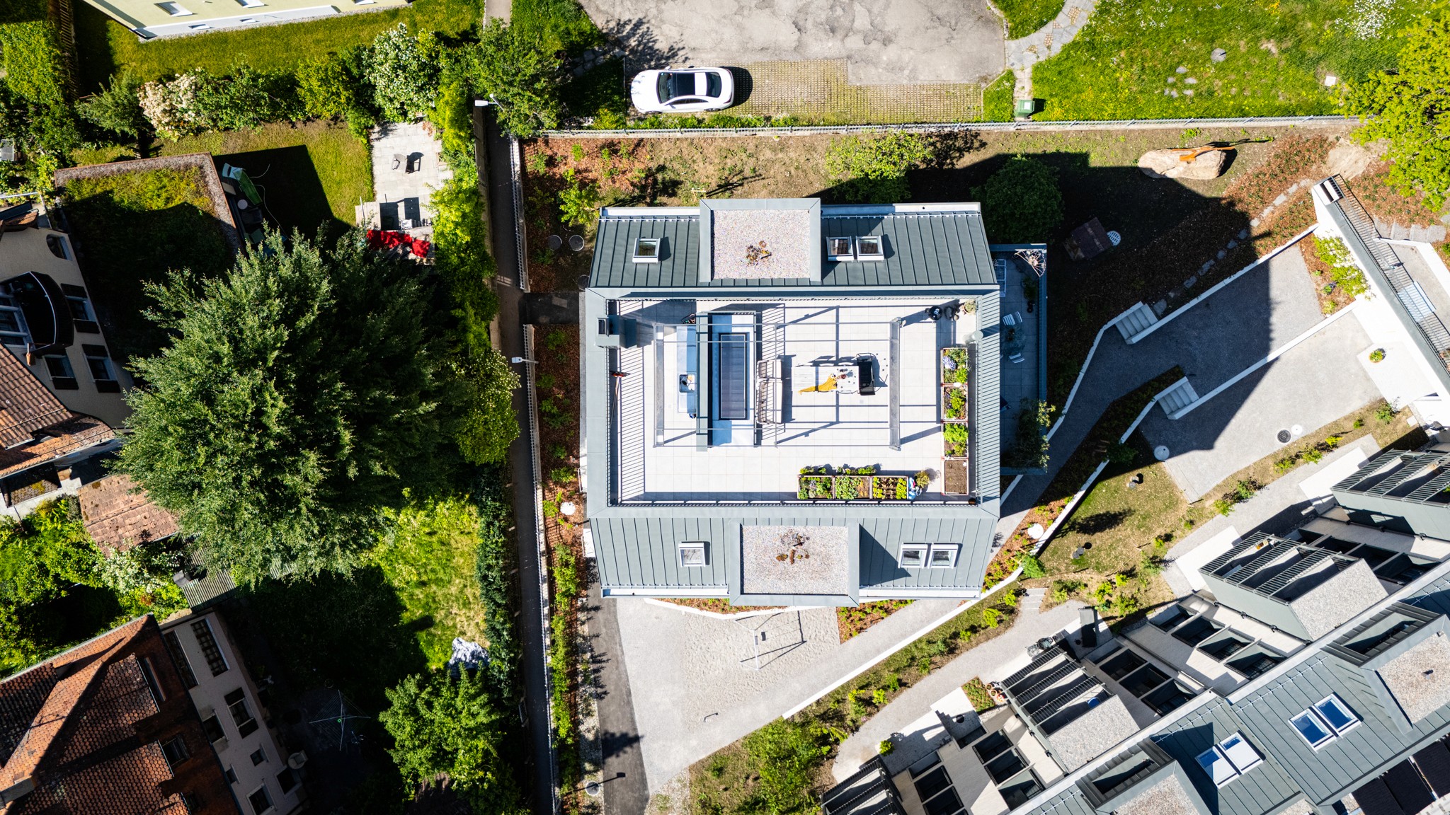 Drohnenaufnahme einer Immobilie in Zürich