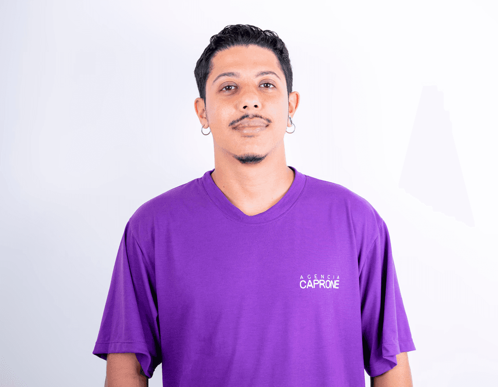 Lucas, Videomaker da Caprone gravando conteúdo para campanha digital