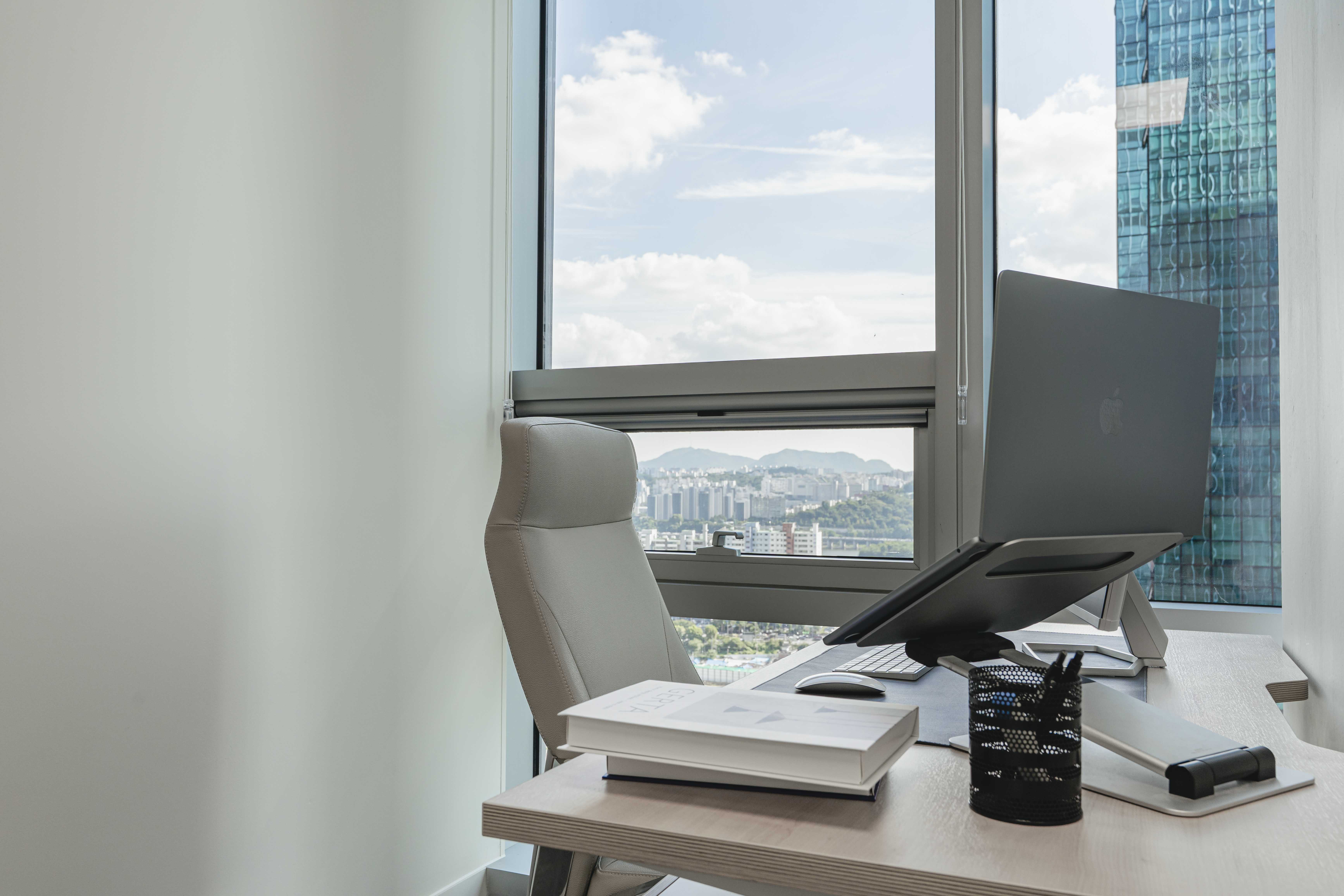 용산 공유오피스 코너스페이스 대표