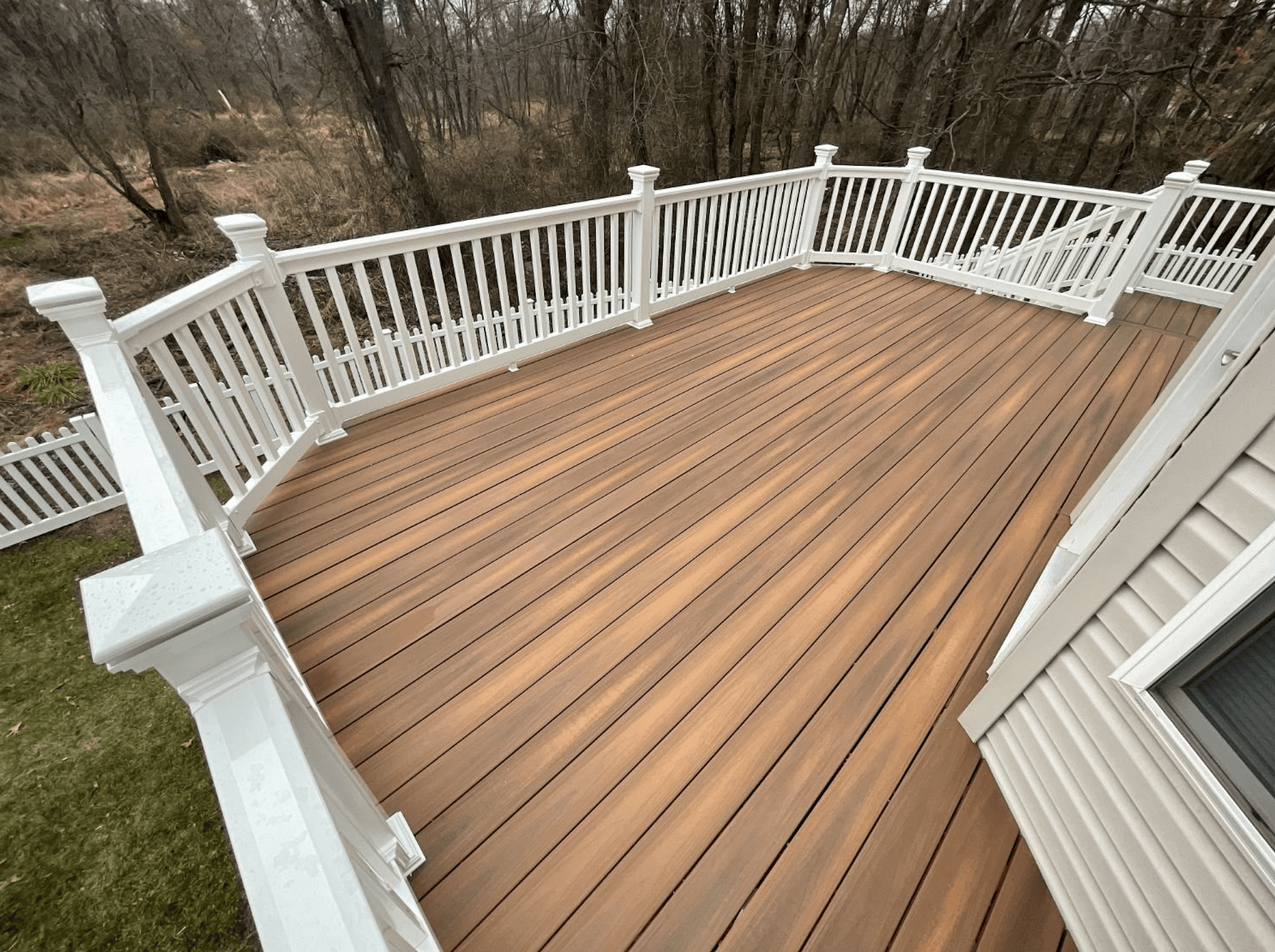 Bothell Deck Contractors - Building Beautiful, Long-Lasting Decks
