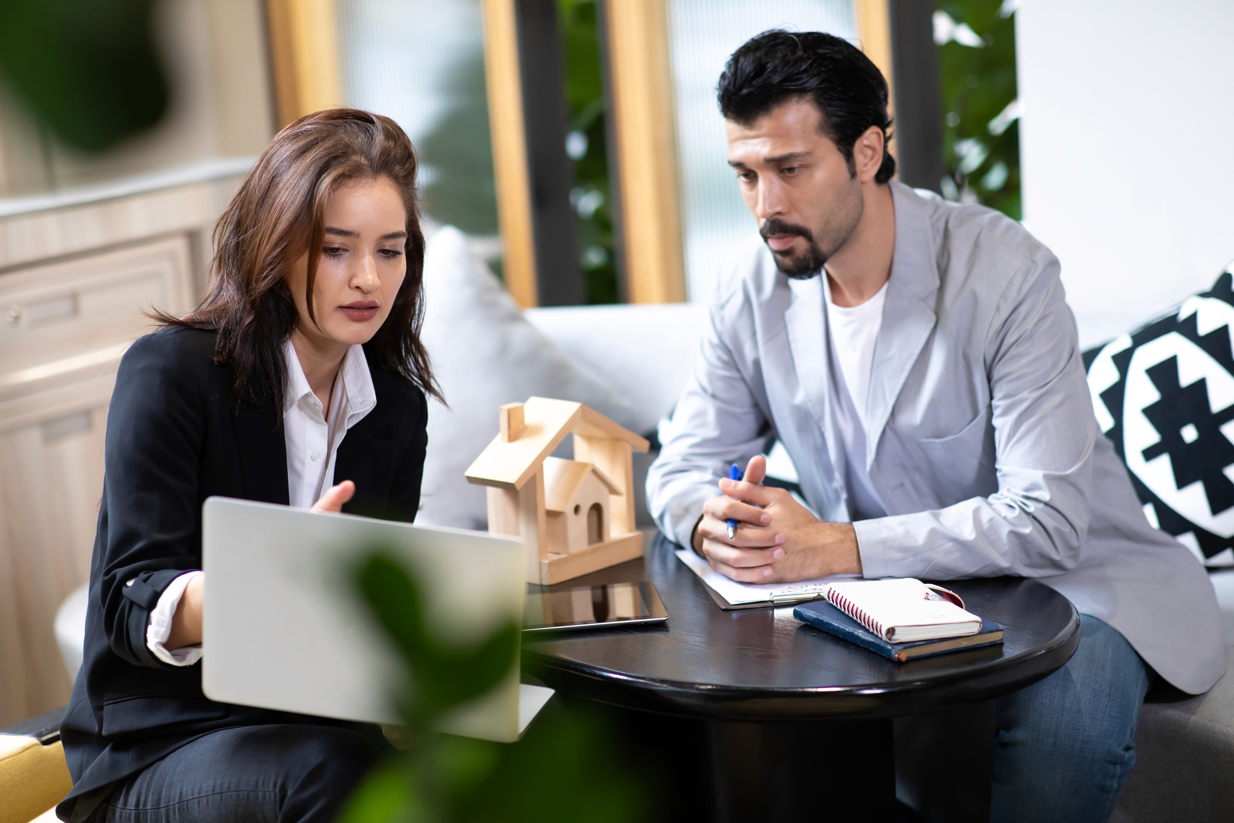 Service - property buying assistance