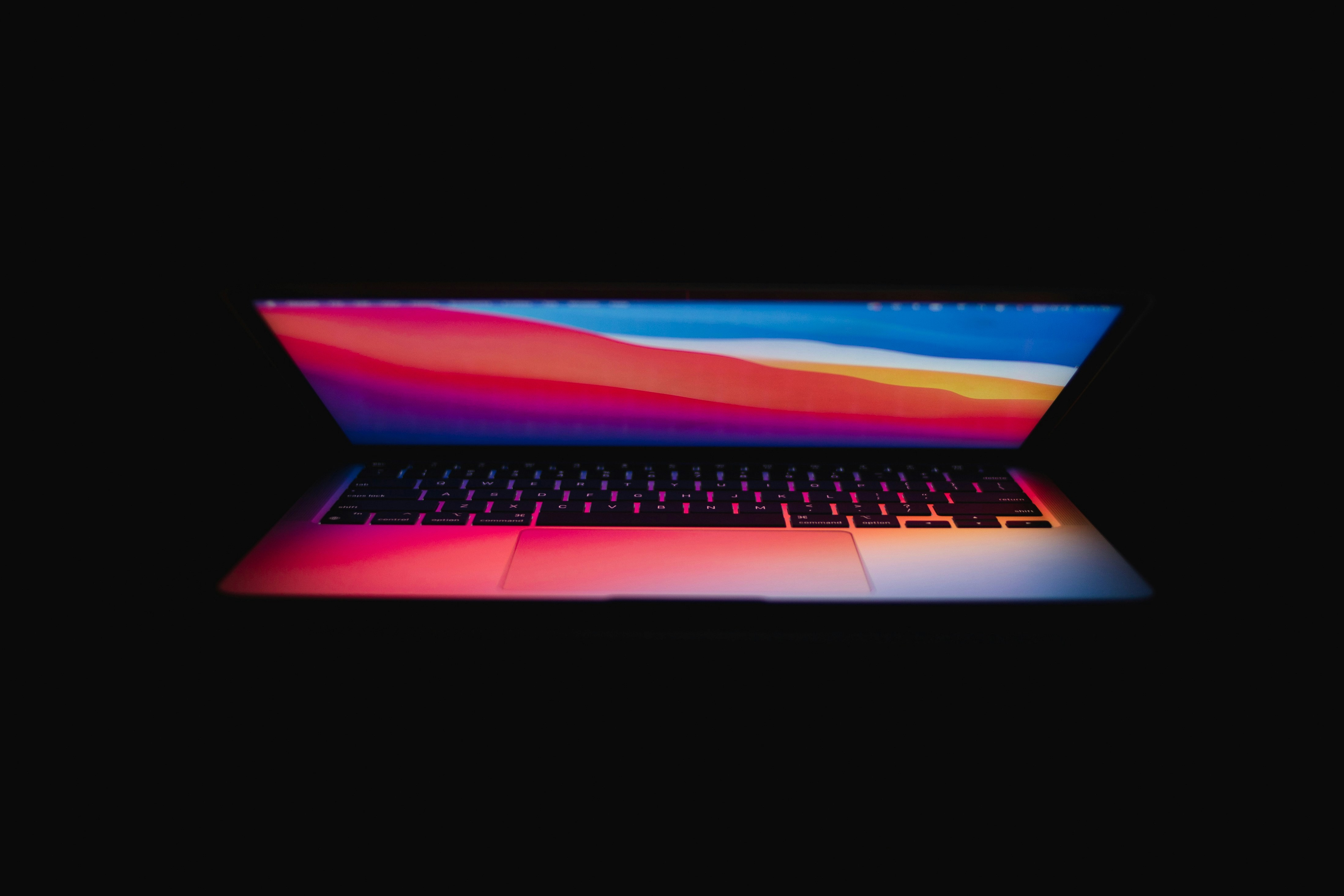 macbook pro turned on displaying blue and orange screen