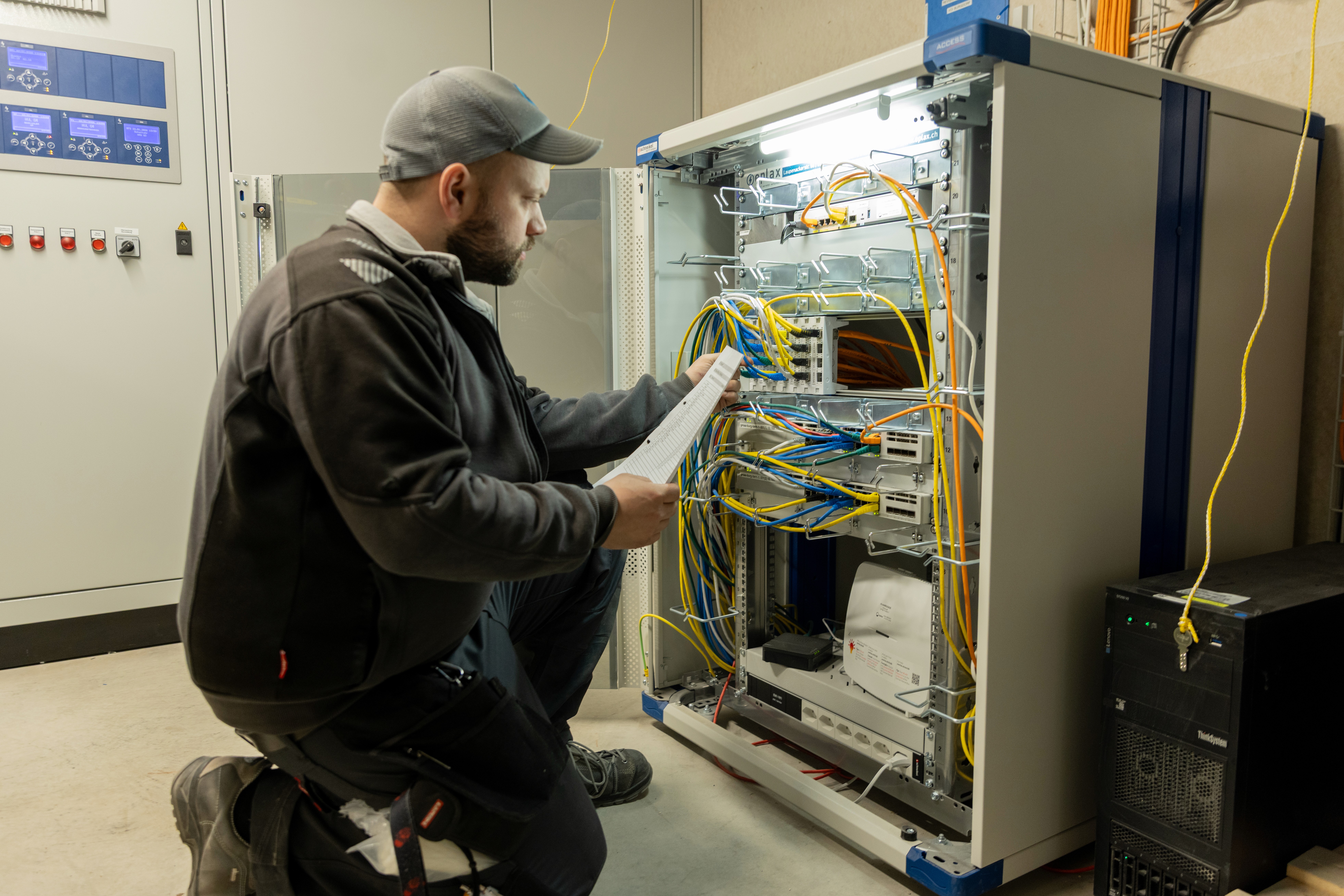 eplax ag – 5+ Fachkräfte für den innovativen Elektroinstallateur