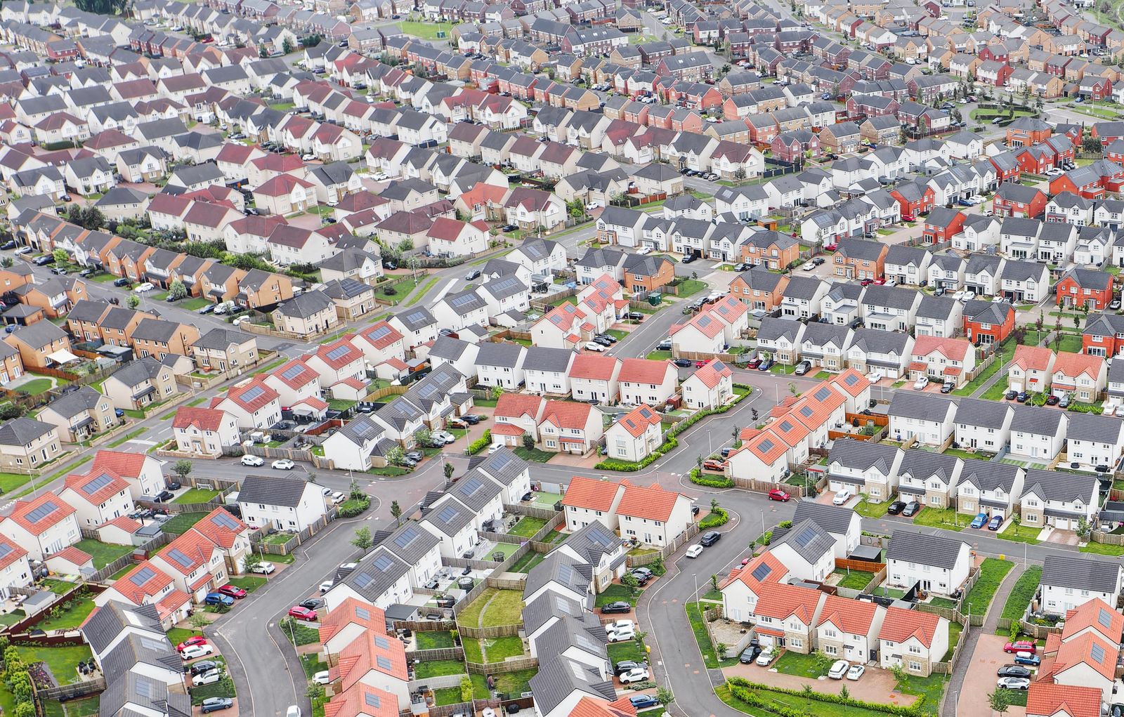 Labour Housing Plan Requires 1,150 New Homes Every Day for Five Years