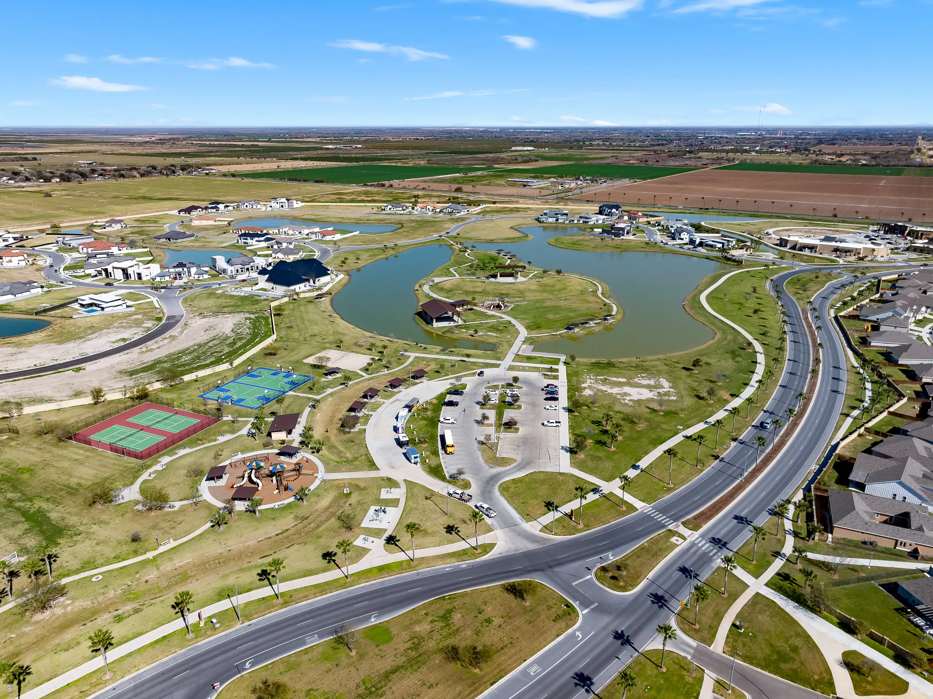 Community Living in Belterra at Tres Lagos