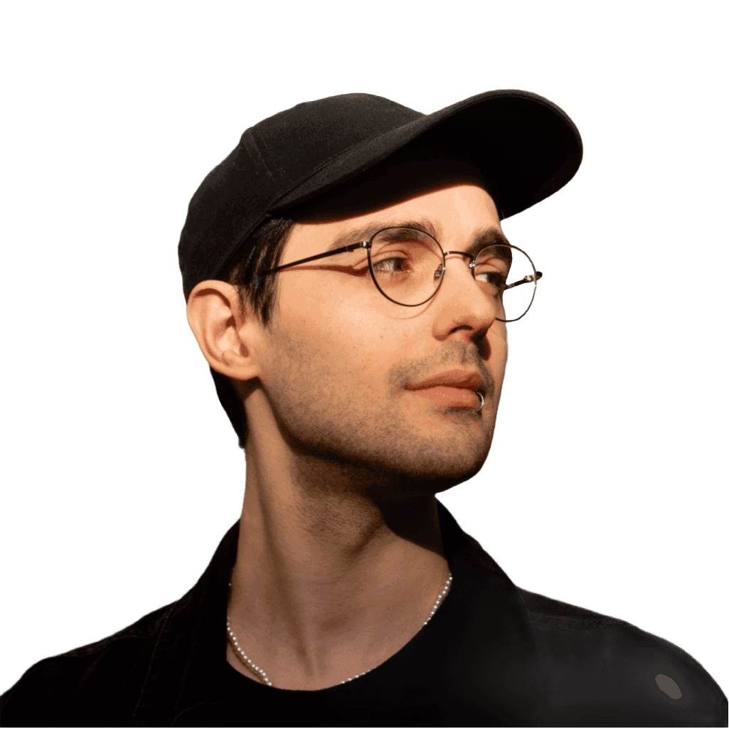 portrait photo of a man slighty looking right