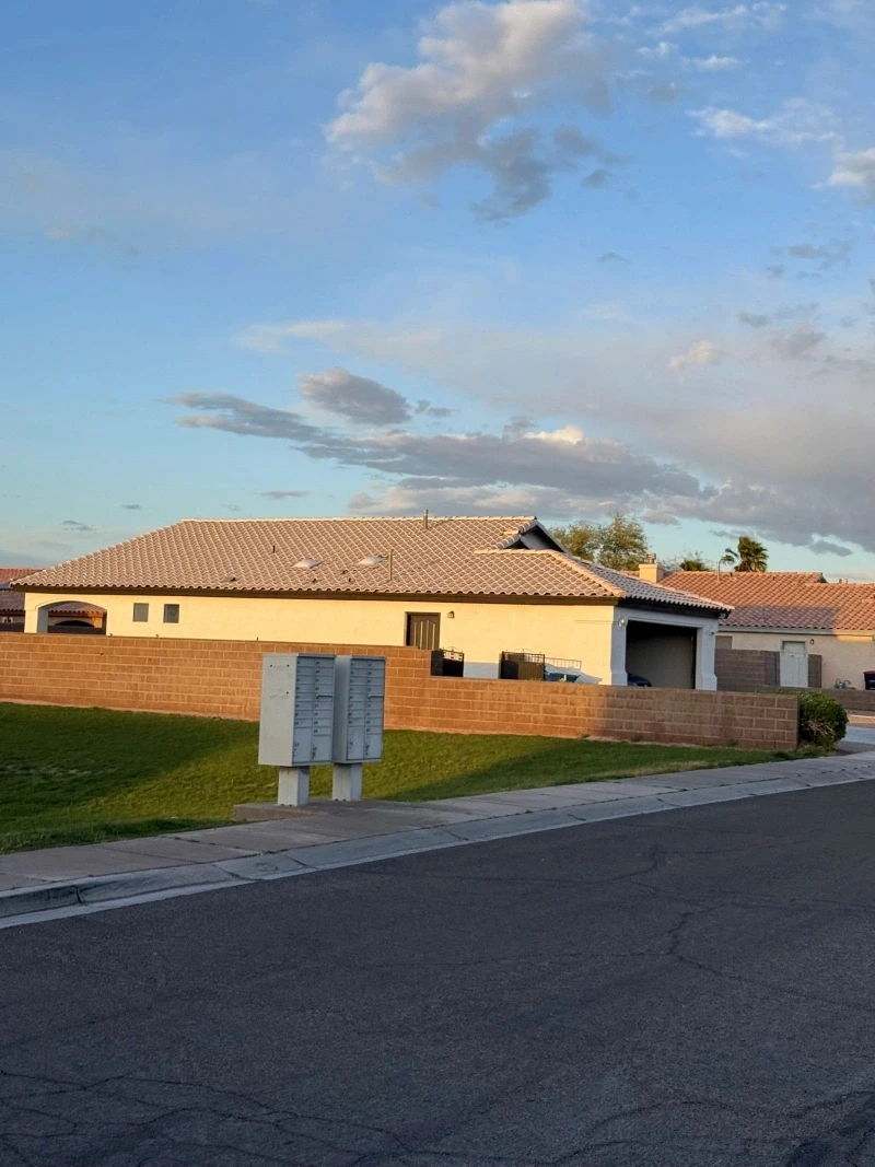 Fence Painting in Yuma, AZ: What to Check Before Repainting image