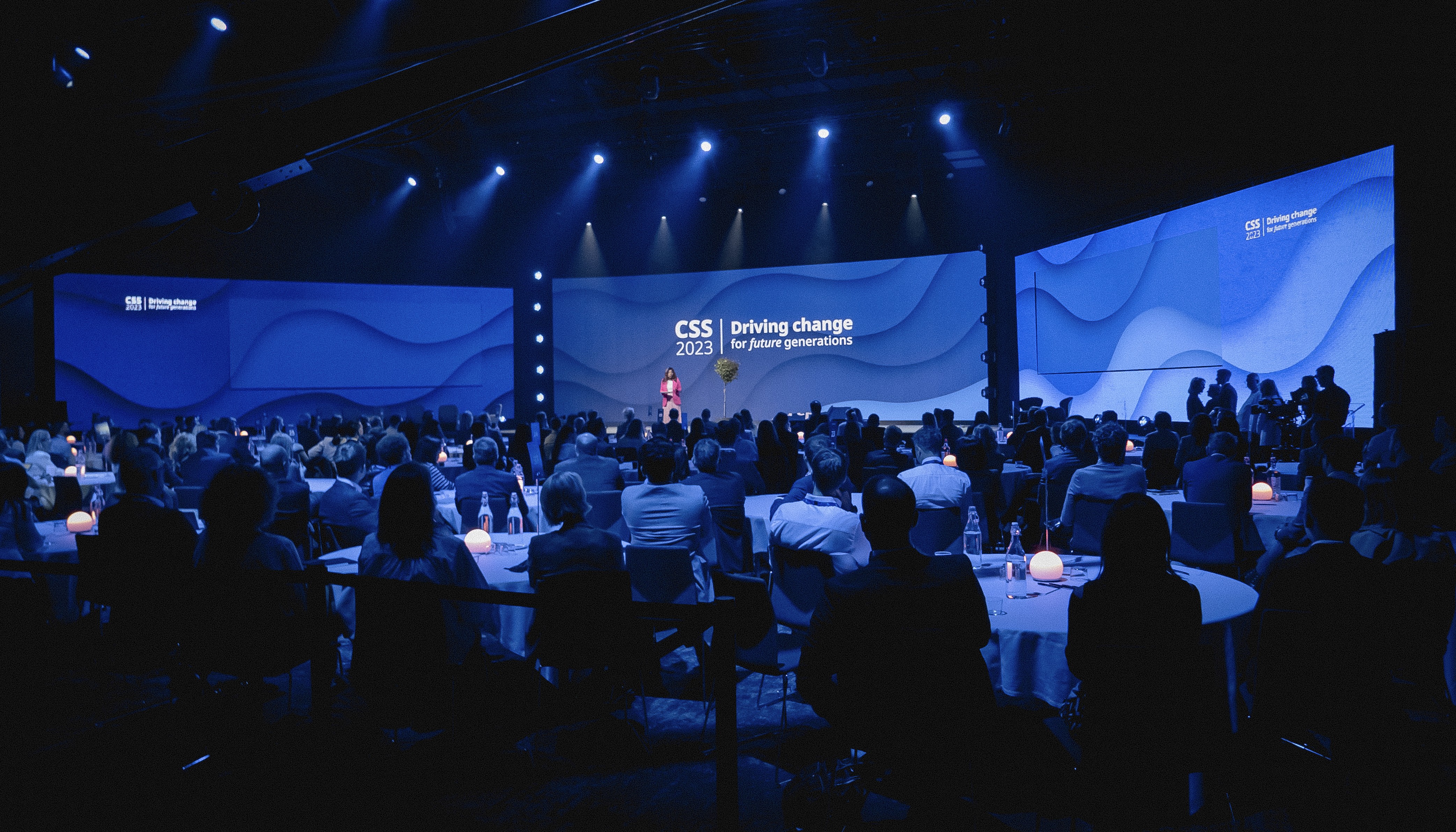 Ingångstunneln till ett konferensrum