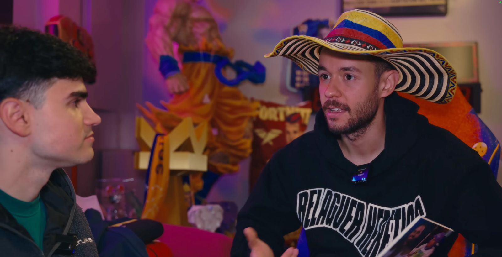 Videollamada con creadores.