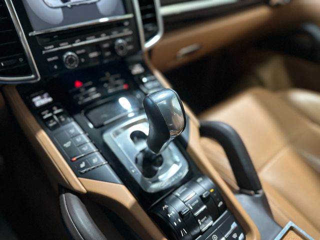 PORSCHE Cayenne 2013 BLACK Gebrauchtwagen - Galeriebild 19