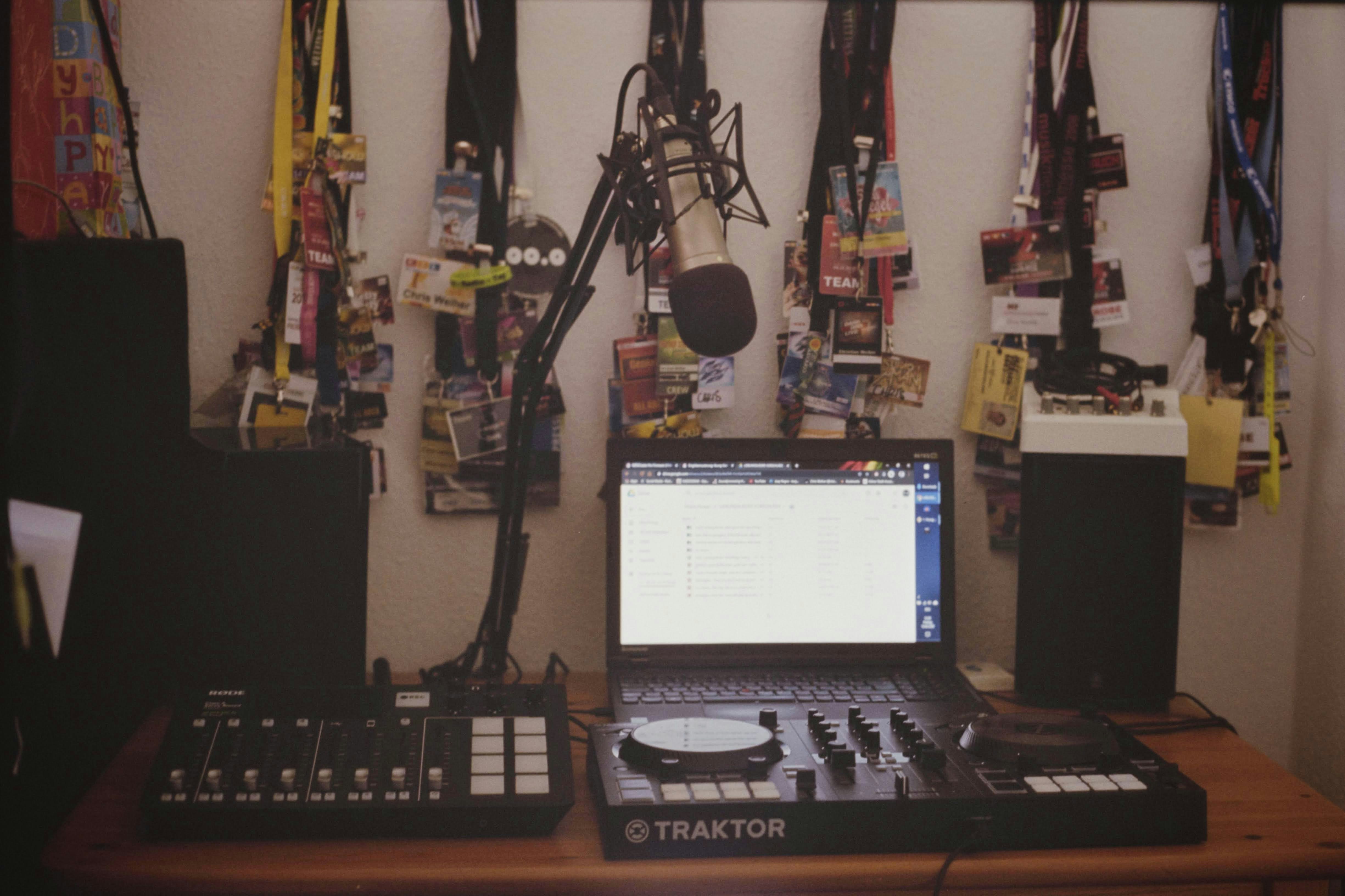 A home studio music production setup. Photo by Chris Weiher on Unsplash