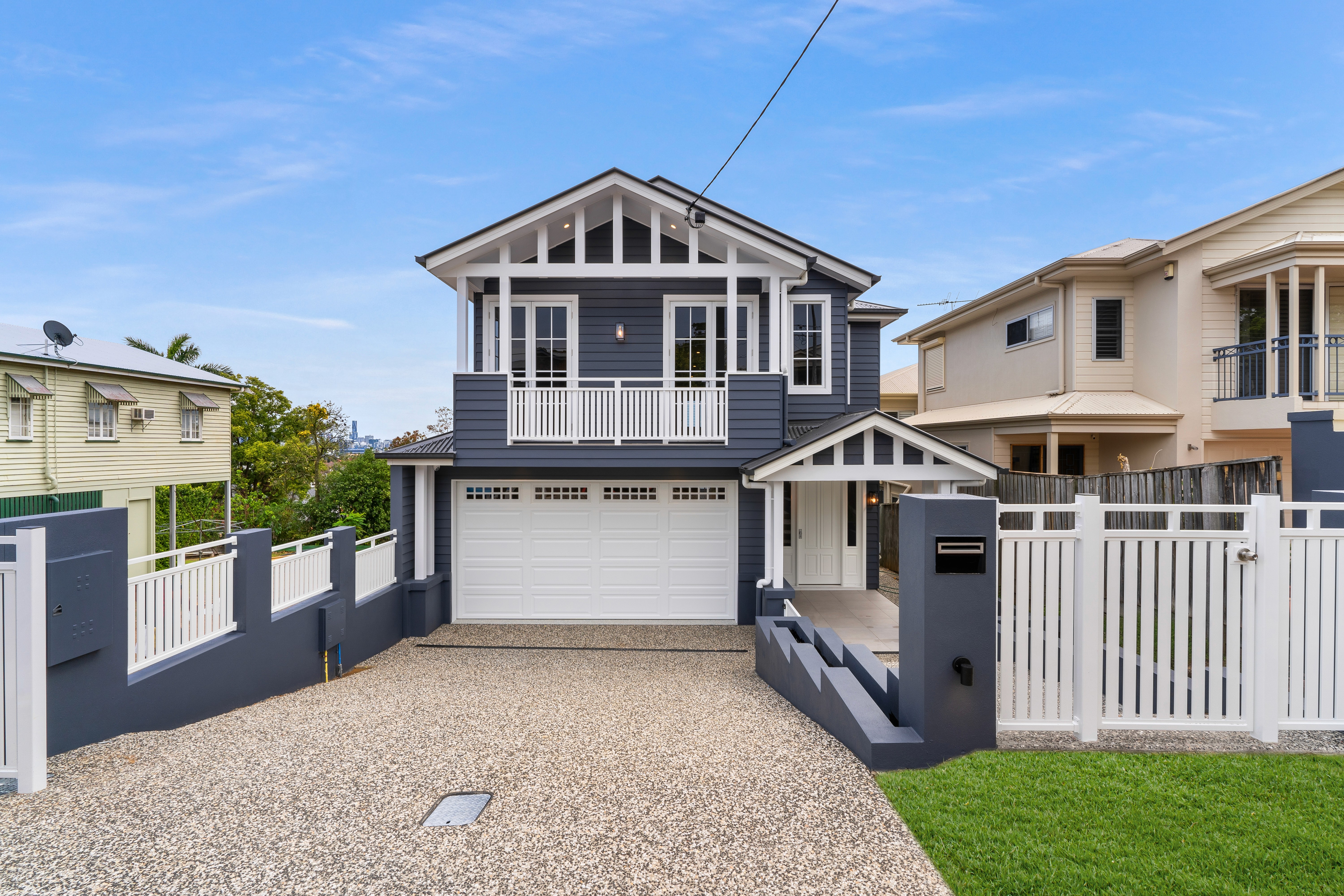 Completed custom home built on a sloping Brisbane block by Flascon.