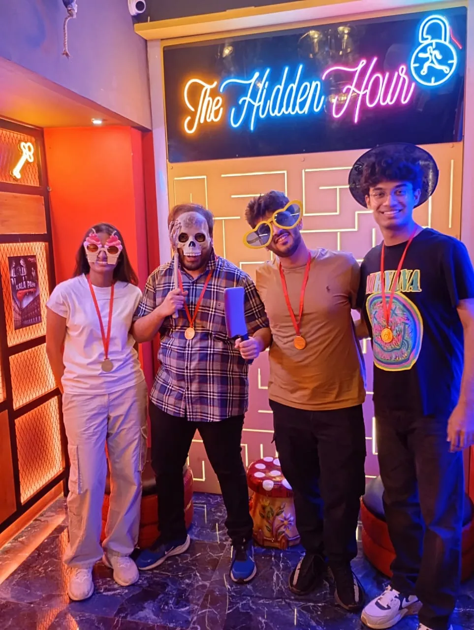 Couple sharing their experience after solving an escape game at Hauz Khas Village