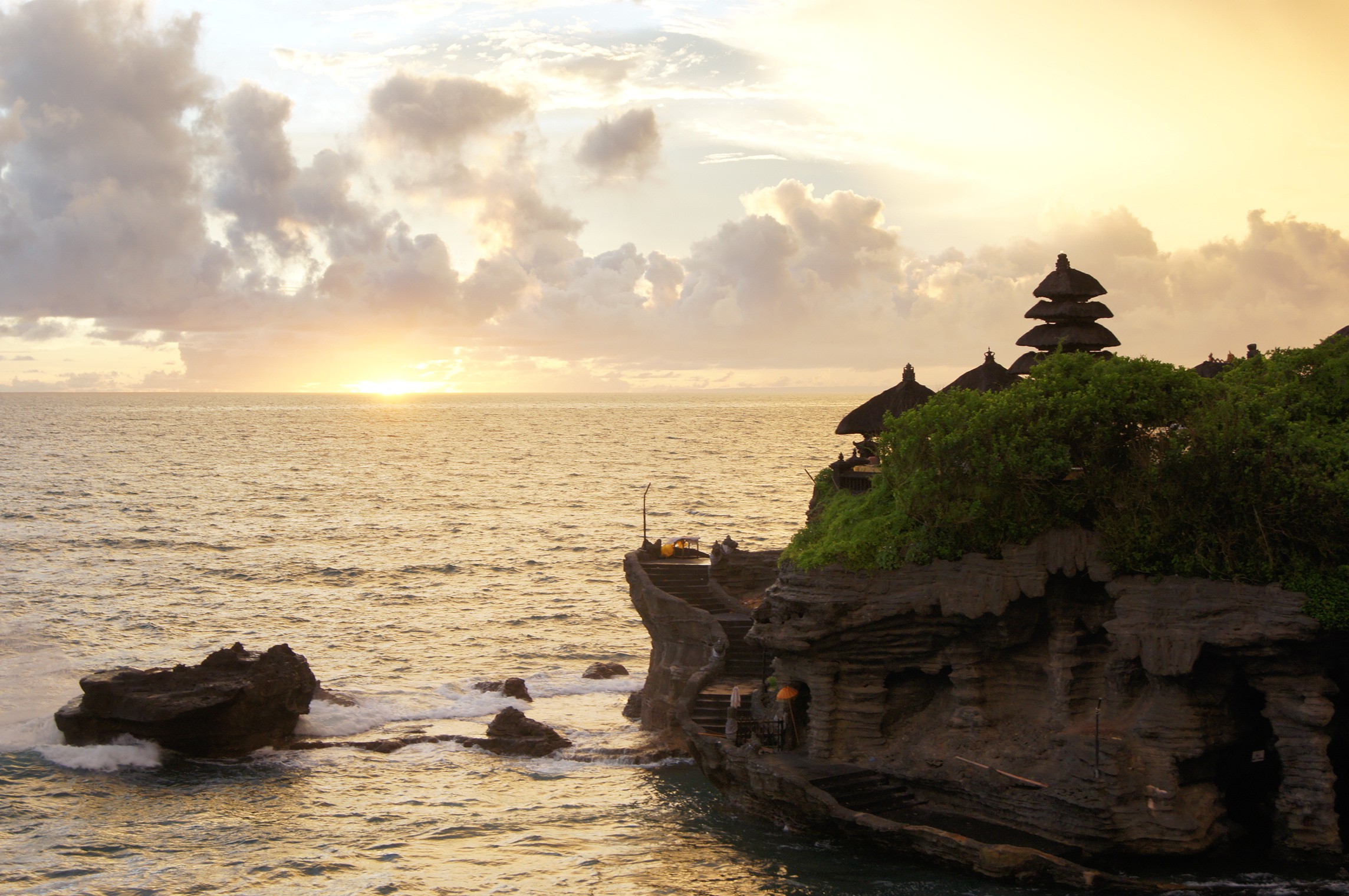 island under white sky