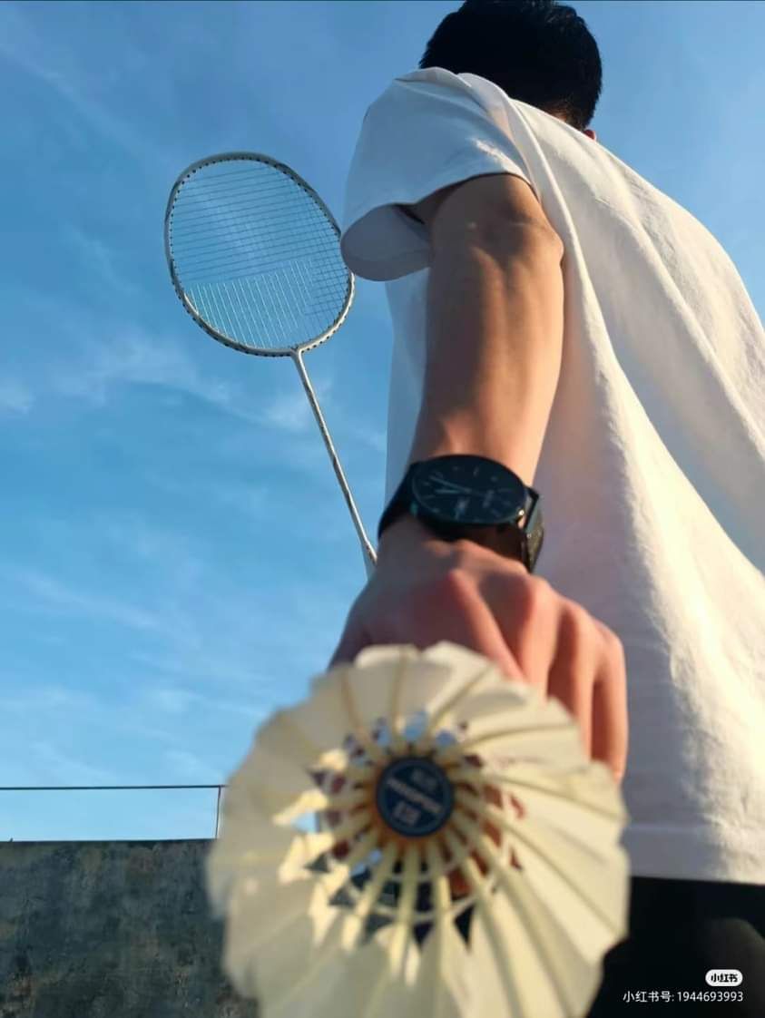 Outdoor Café Seating in a Sunlit Alley
