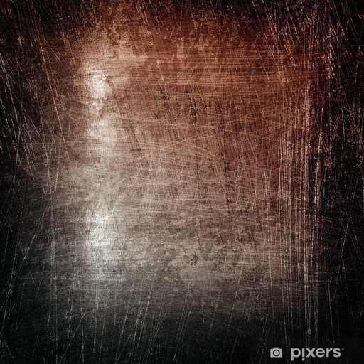 Carlo Celanetti mentre assembla delle panchine colorate nel laboratorio artigianale a Tivoli in uno spazio di lavoro organizzato in catena di montaggio seguendo il suo stile.