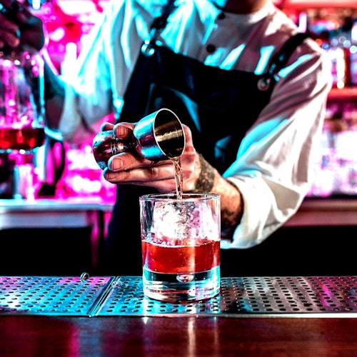 Barman pouring - Italian Pub Crawls