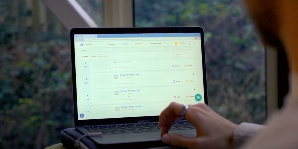 A laptop with the Jamworks desktop app on the screen