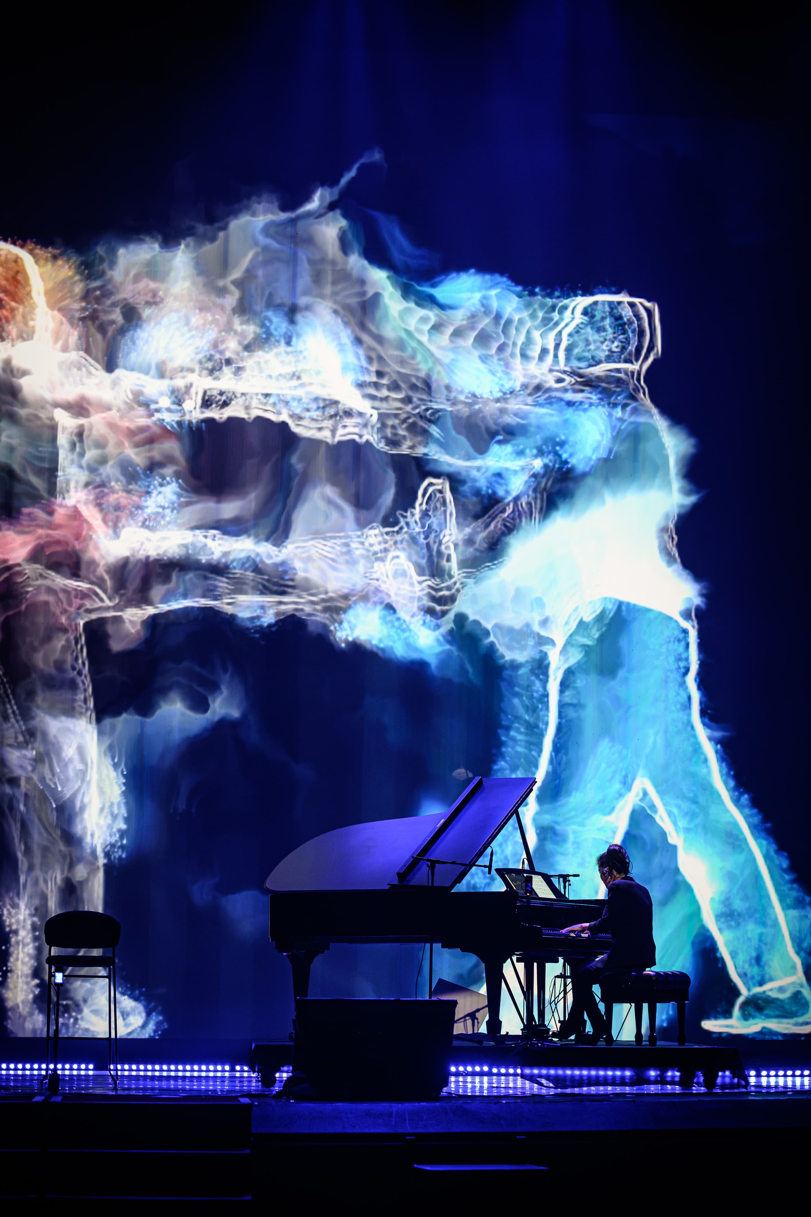 Live visuals from Echoes of Eternity, an immersive performance created by RenaiXance with Steinway & Sons in Paris.